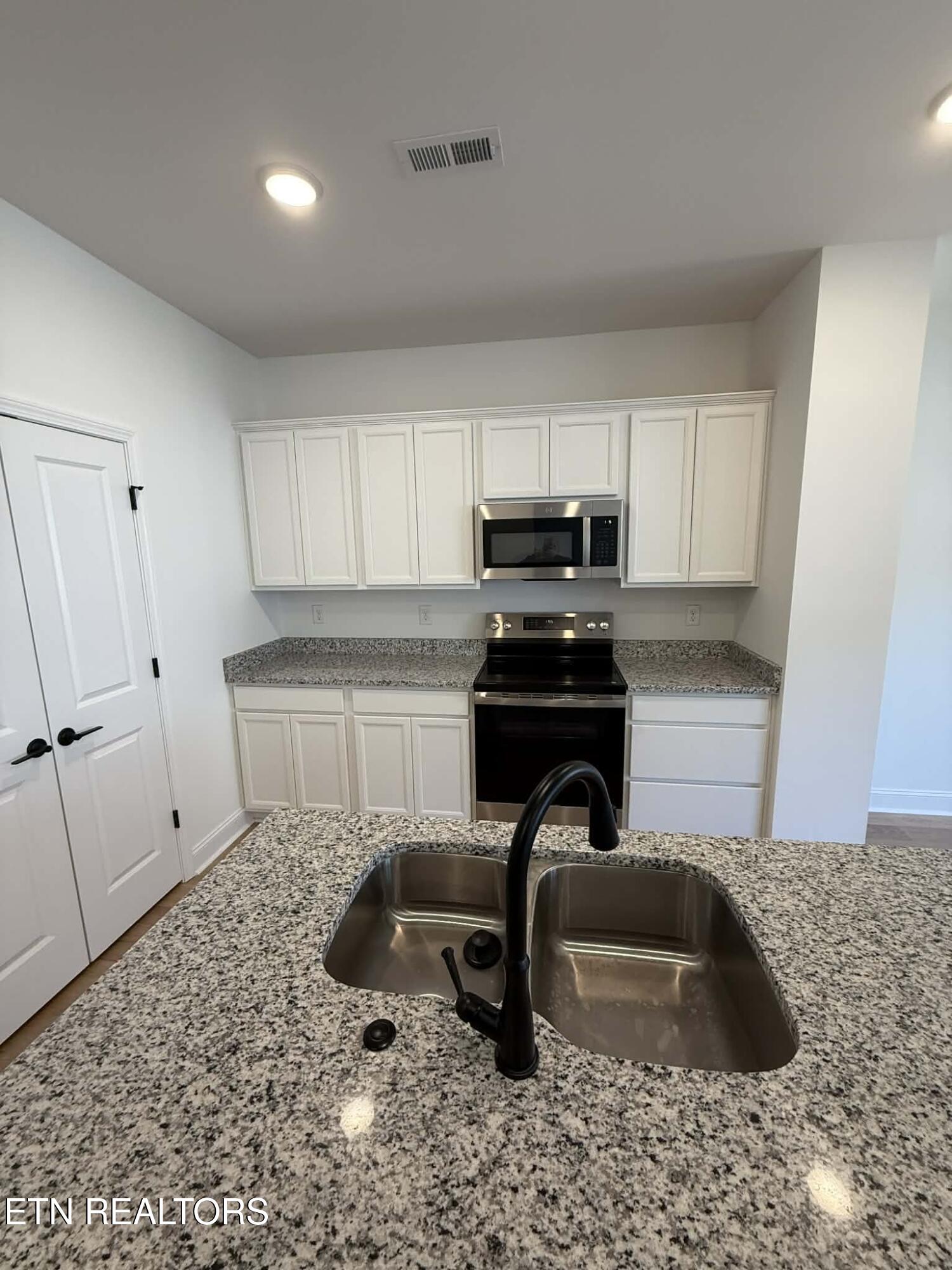 8828 Chapman Trace Way Knoxville TN 37920