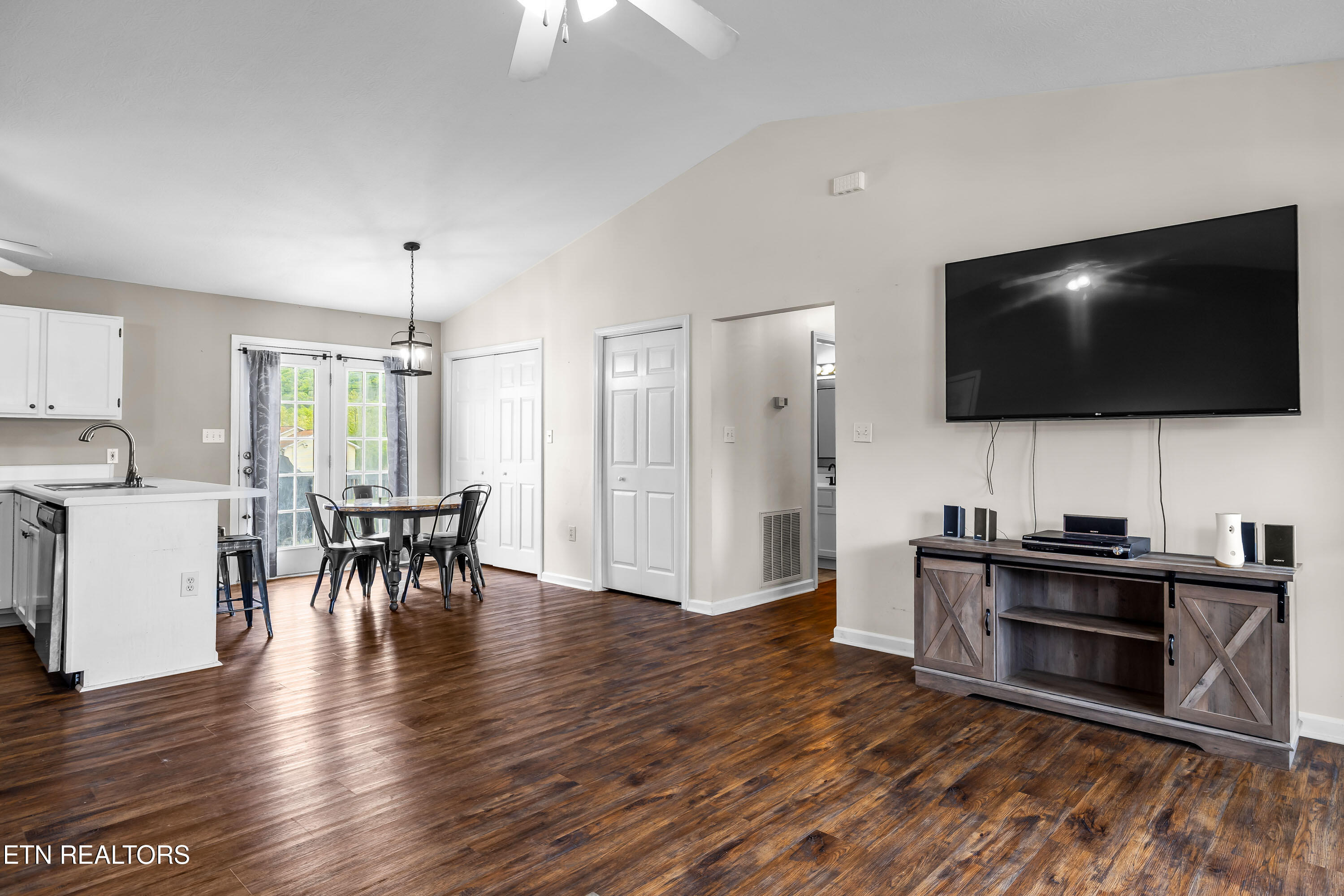 110 Scenic Springs Lane Maynardville TN 37807