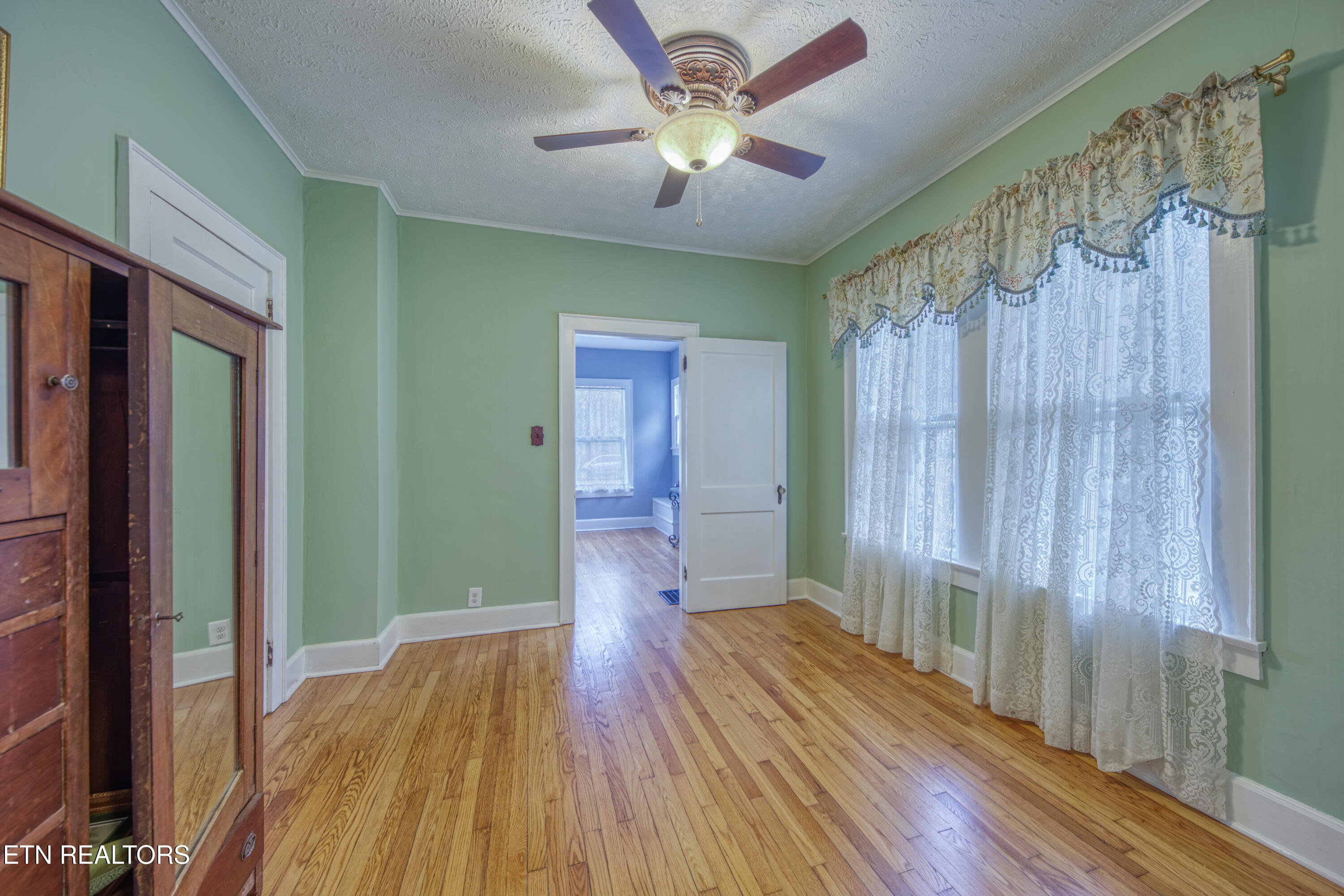 2009 Fairmont Boulevard Knoxville TN 37917