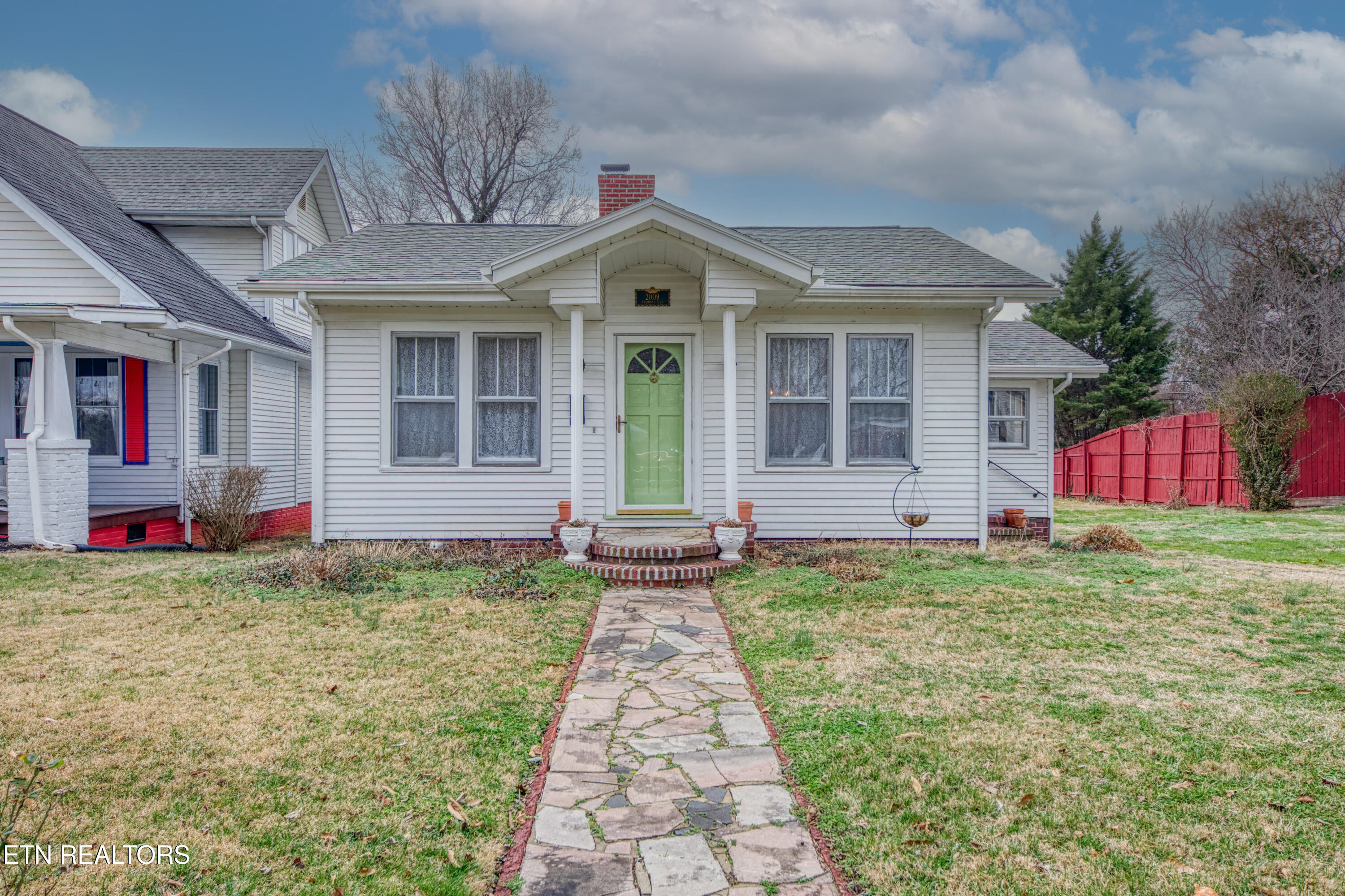 2009 Fairmont Boulevard Knoxville TN 37917