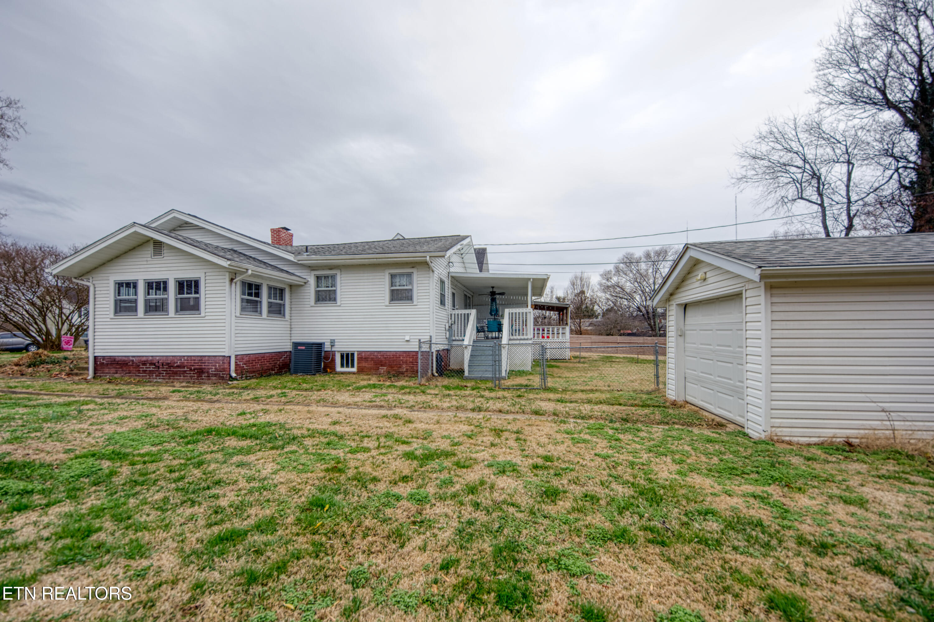 2009 Fairmont Boulevard Knoxville TN 37917