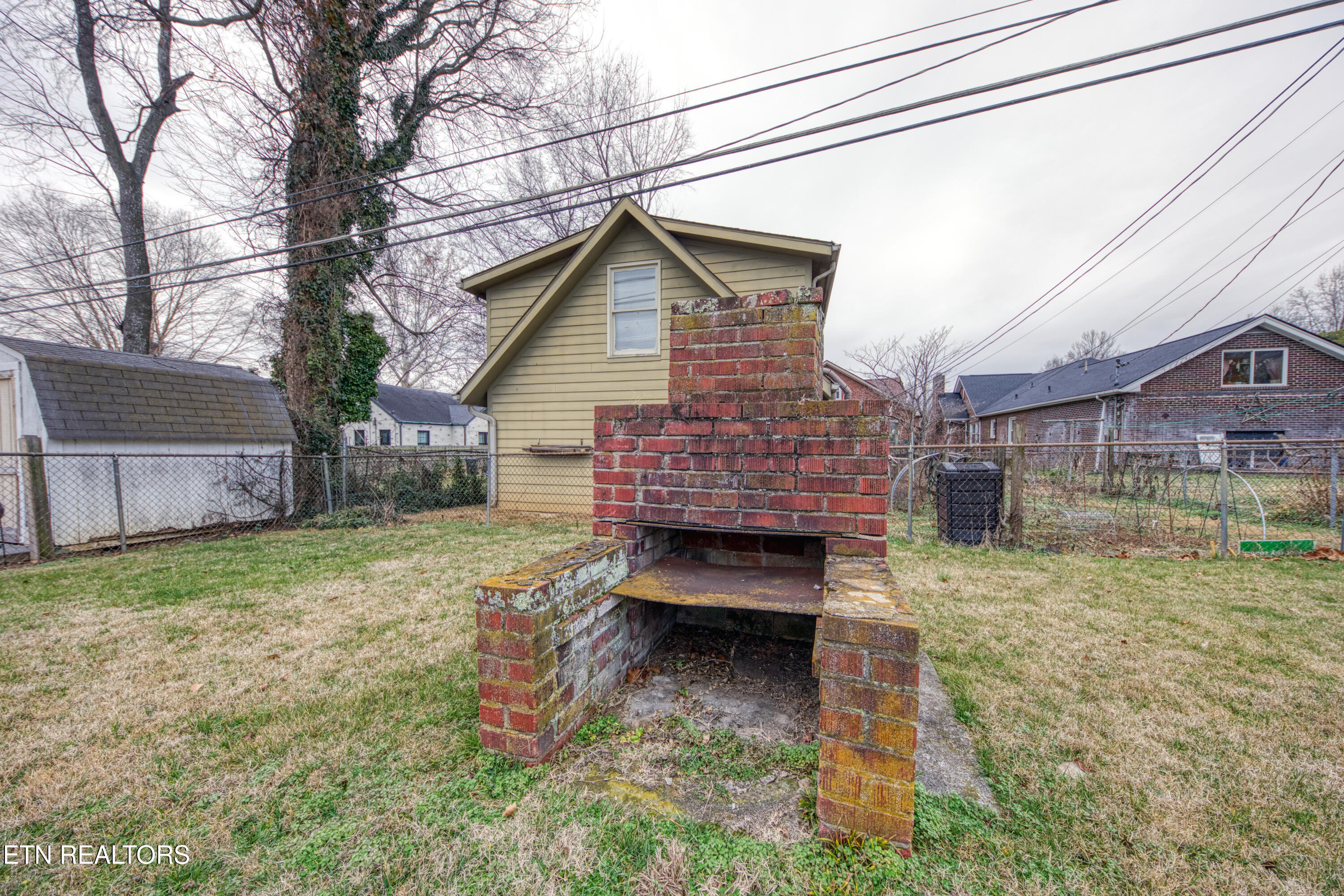 2009 Fairmont Boulevard Knoxville TN 37917