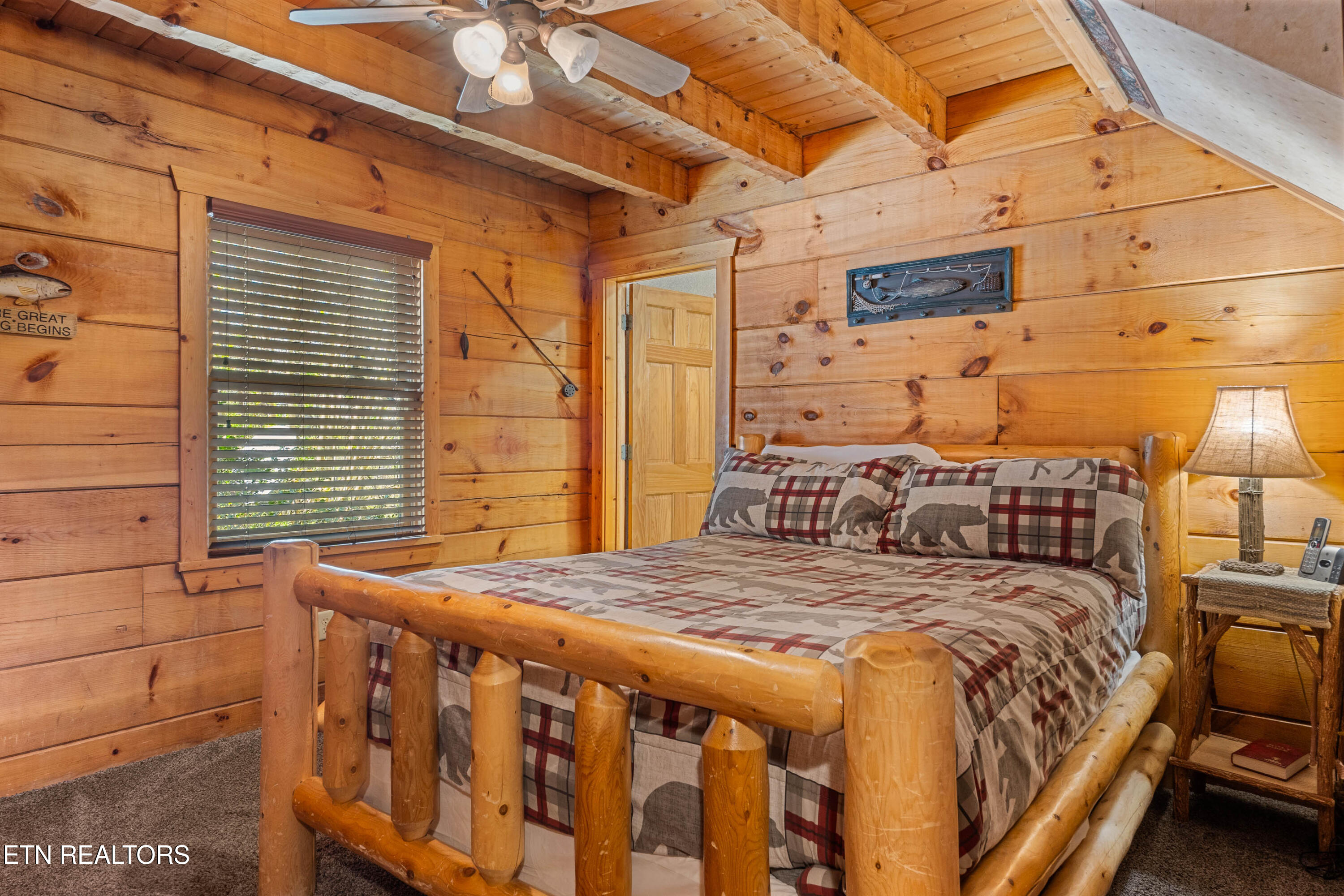 4388 Carolina Cove Way Pigeon Forge TN 37863