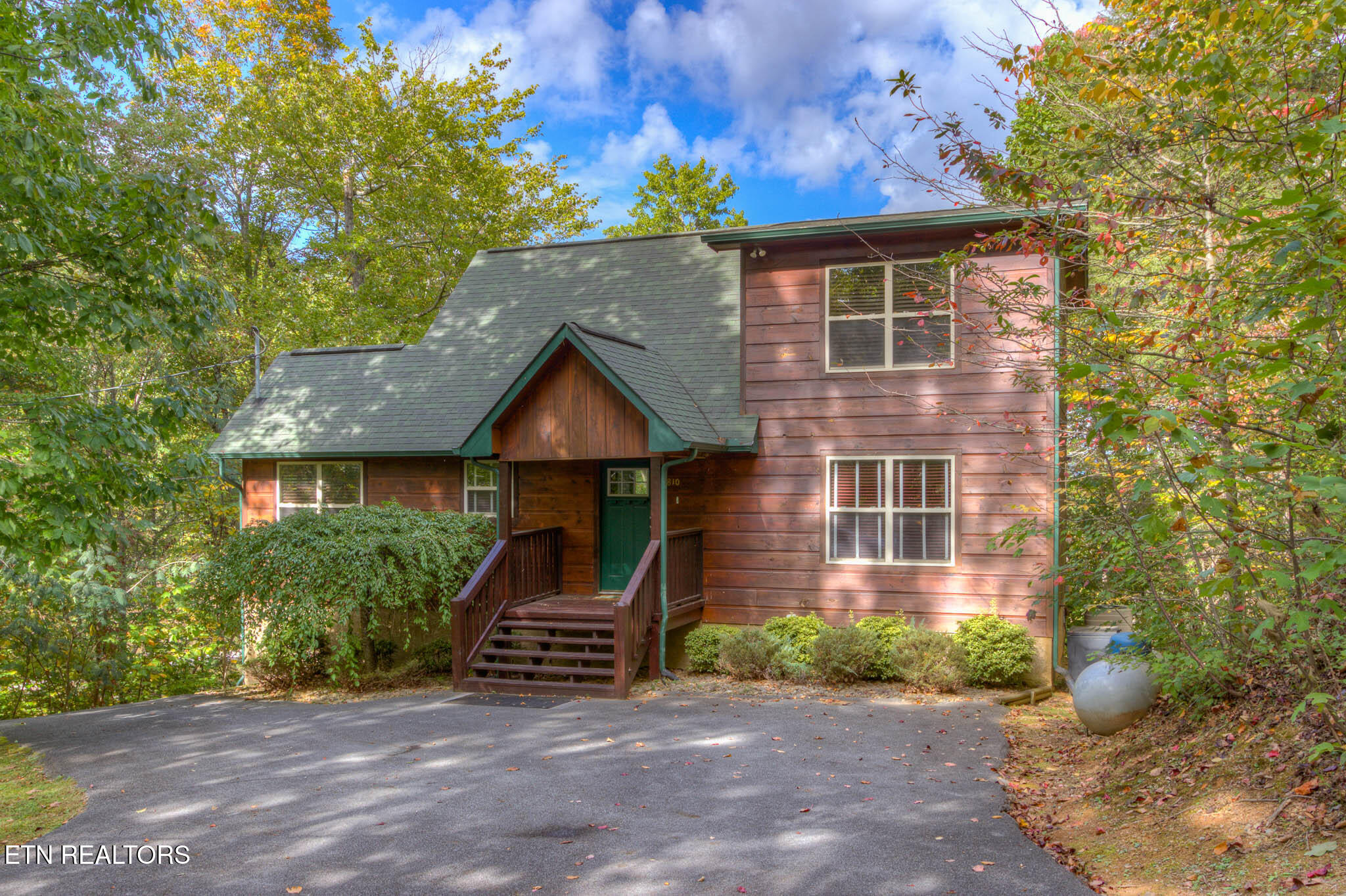 3810 Old Mountain Road Sevierville TN 37876