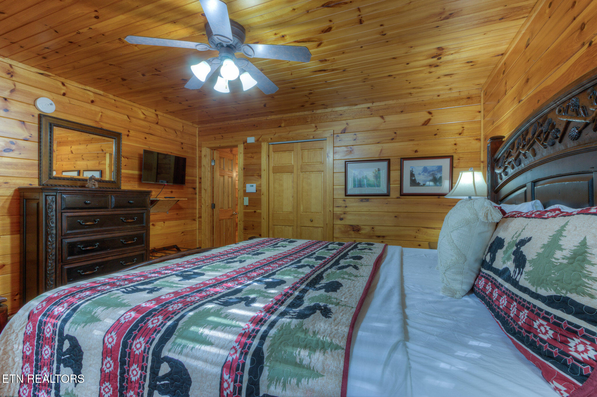 3810 Old Mountain Road Sevierville TN 37876