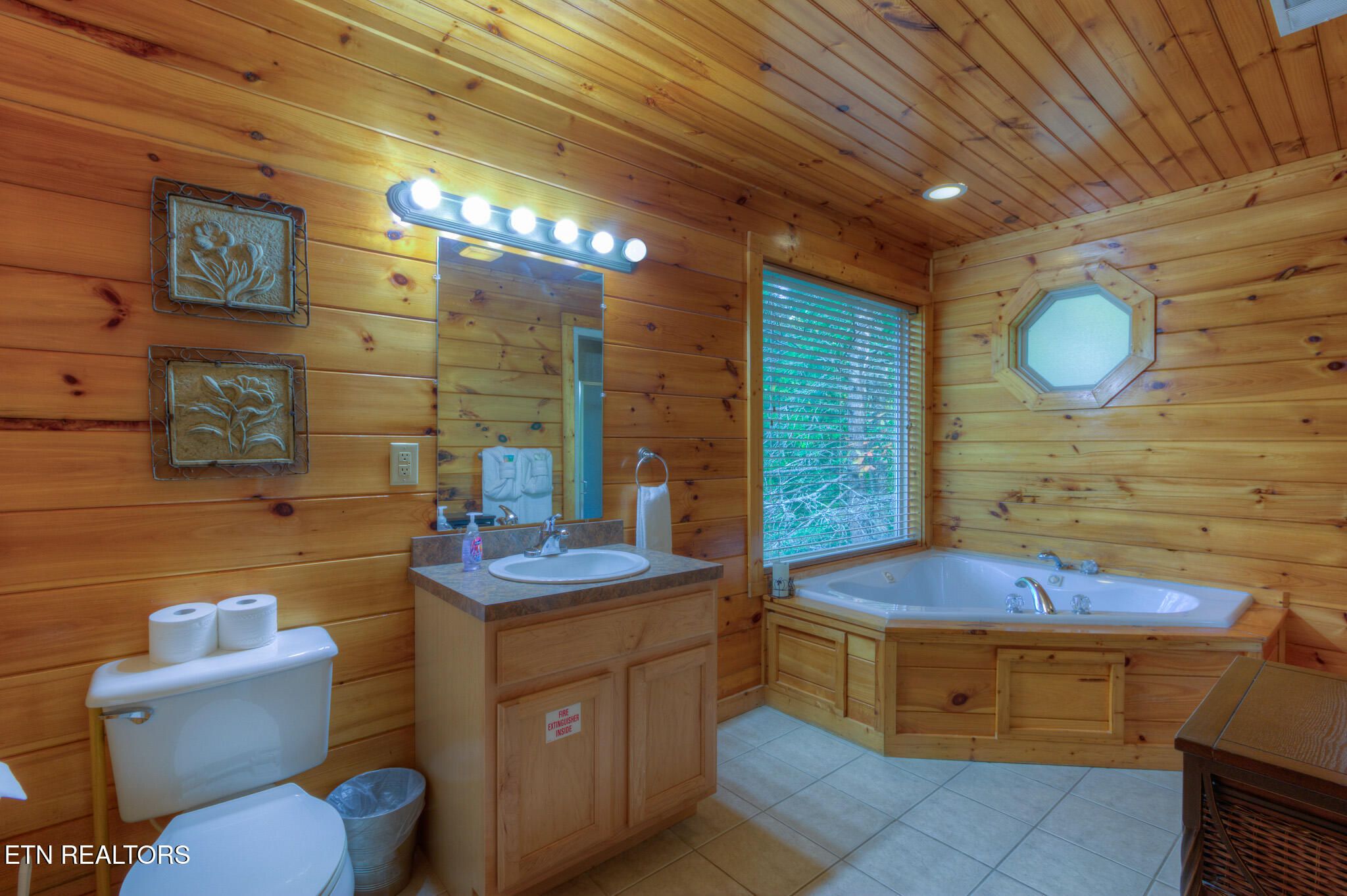 3810 Old Mountain Road Sevierville TN 37876