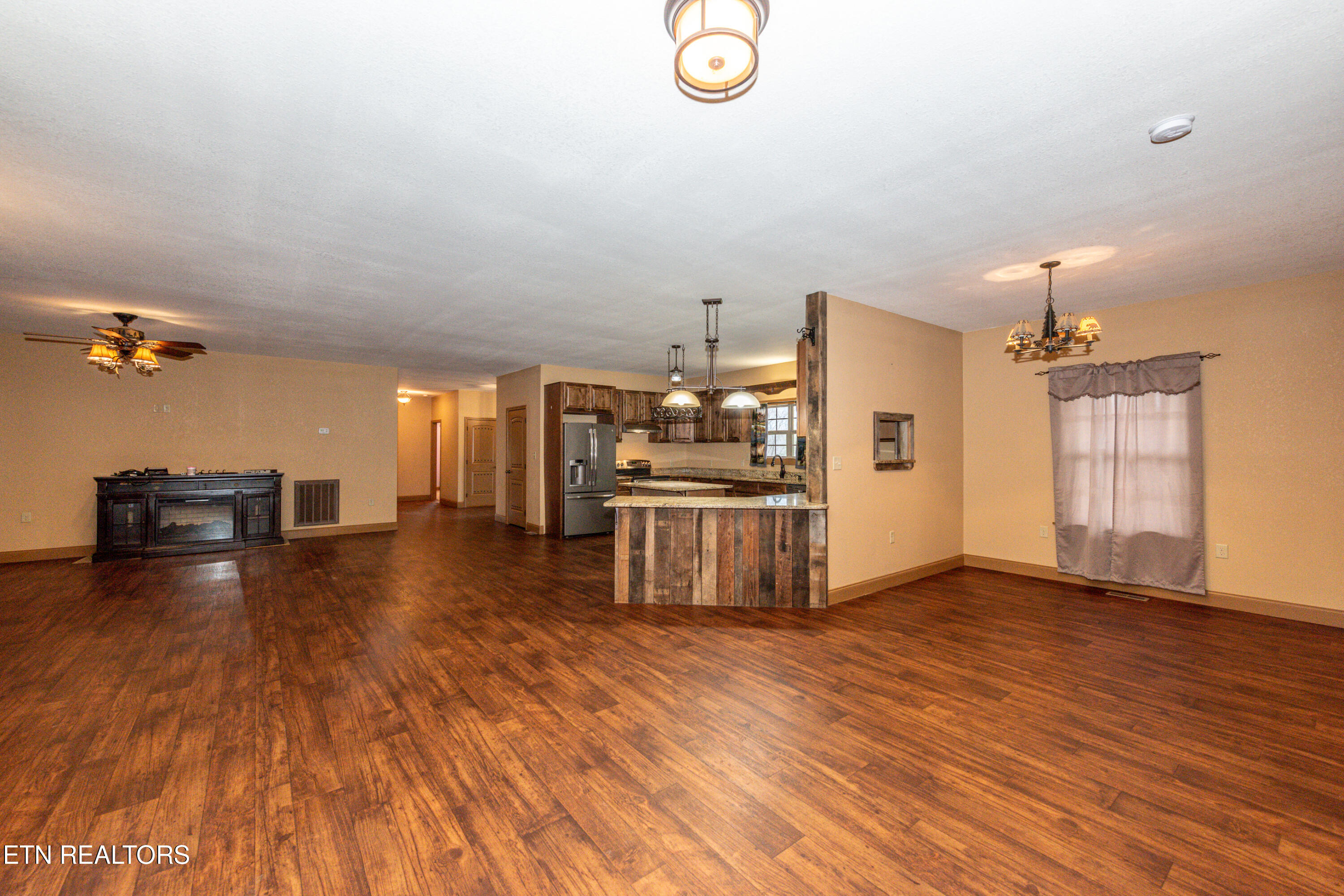 1658 Old Chilhowee Road Seymour TN 37865