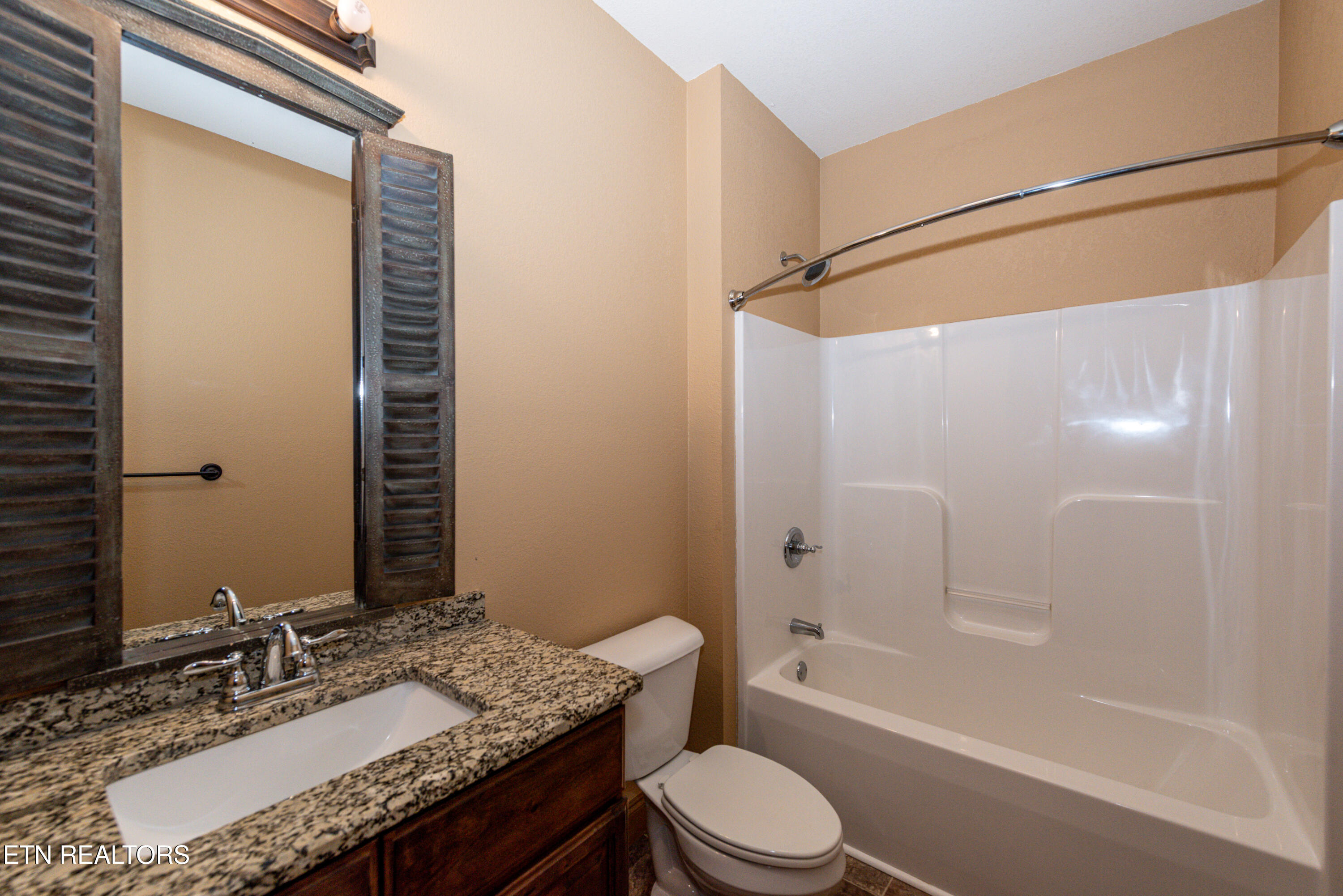 1658 Old Chilhowee Road Seymour TN 37865