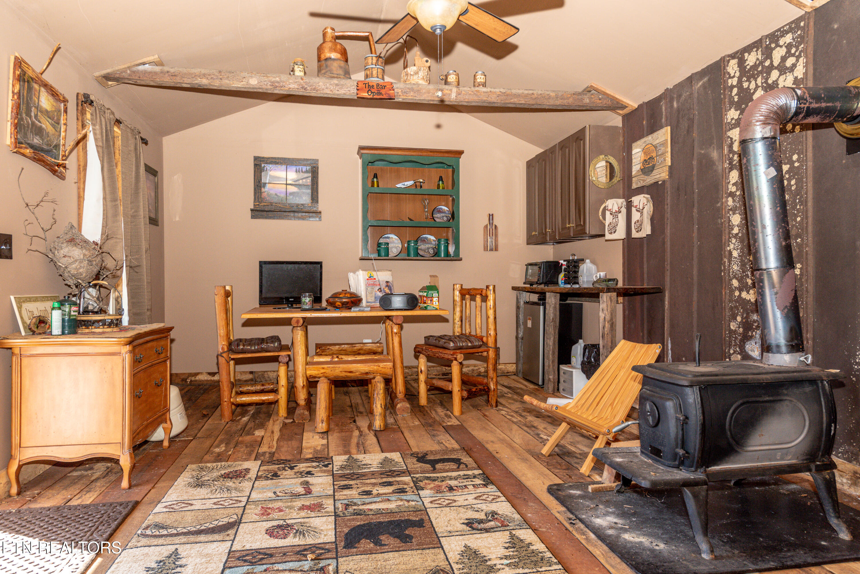 1658 Old Chilhowee Road Seymour TN 37865