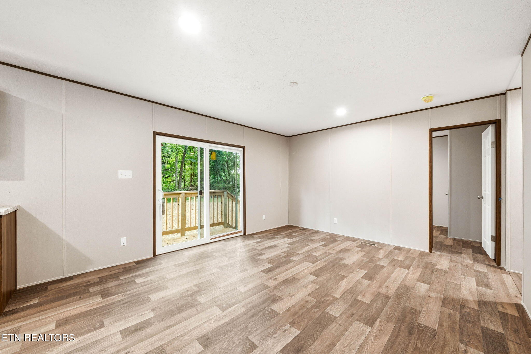687 Hen Valley Road Oliver Springs TN 37840