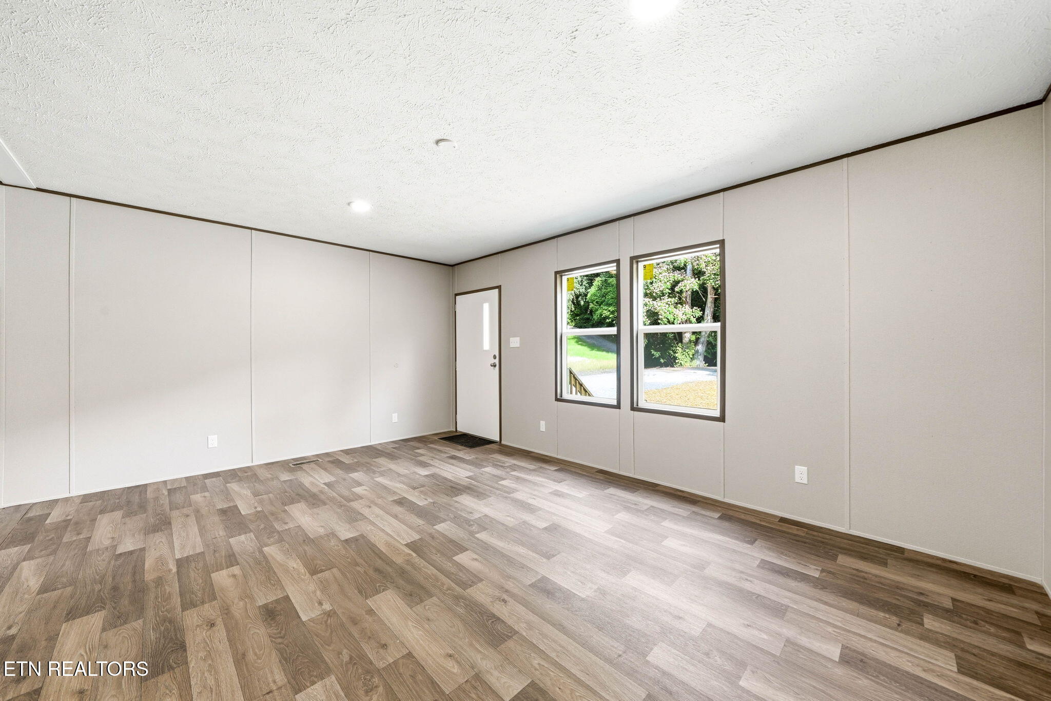 687 Hen Valley Road Oliver Springs TN 37840