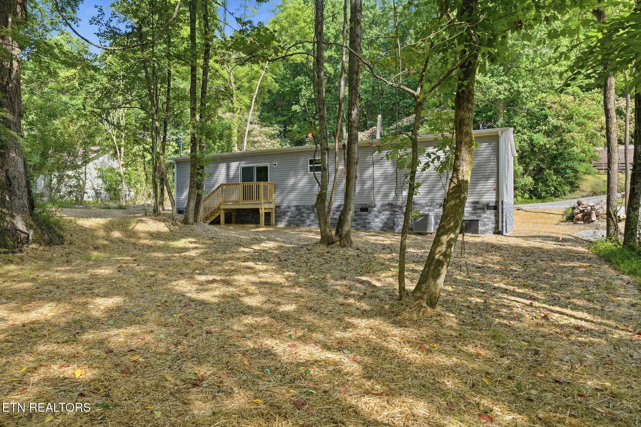 687 Hen Valley Road Oliver Springs TN 37840