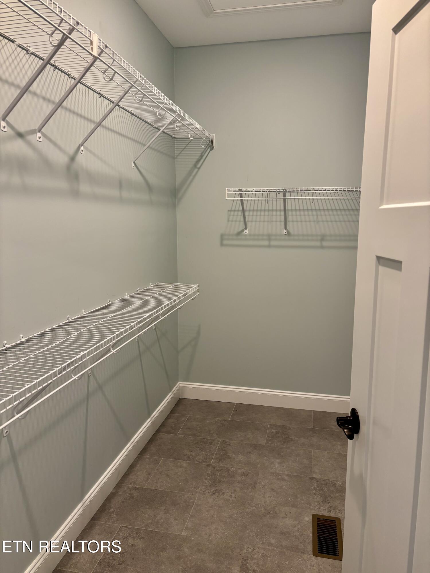 329 Branch Lane Clinton TN 37716