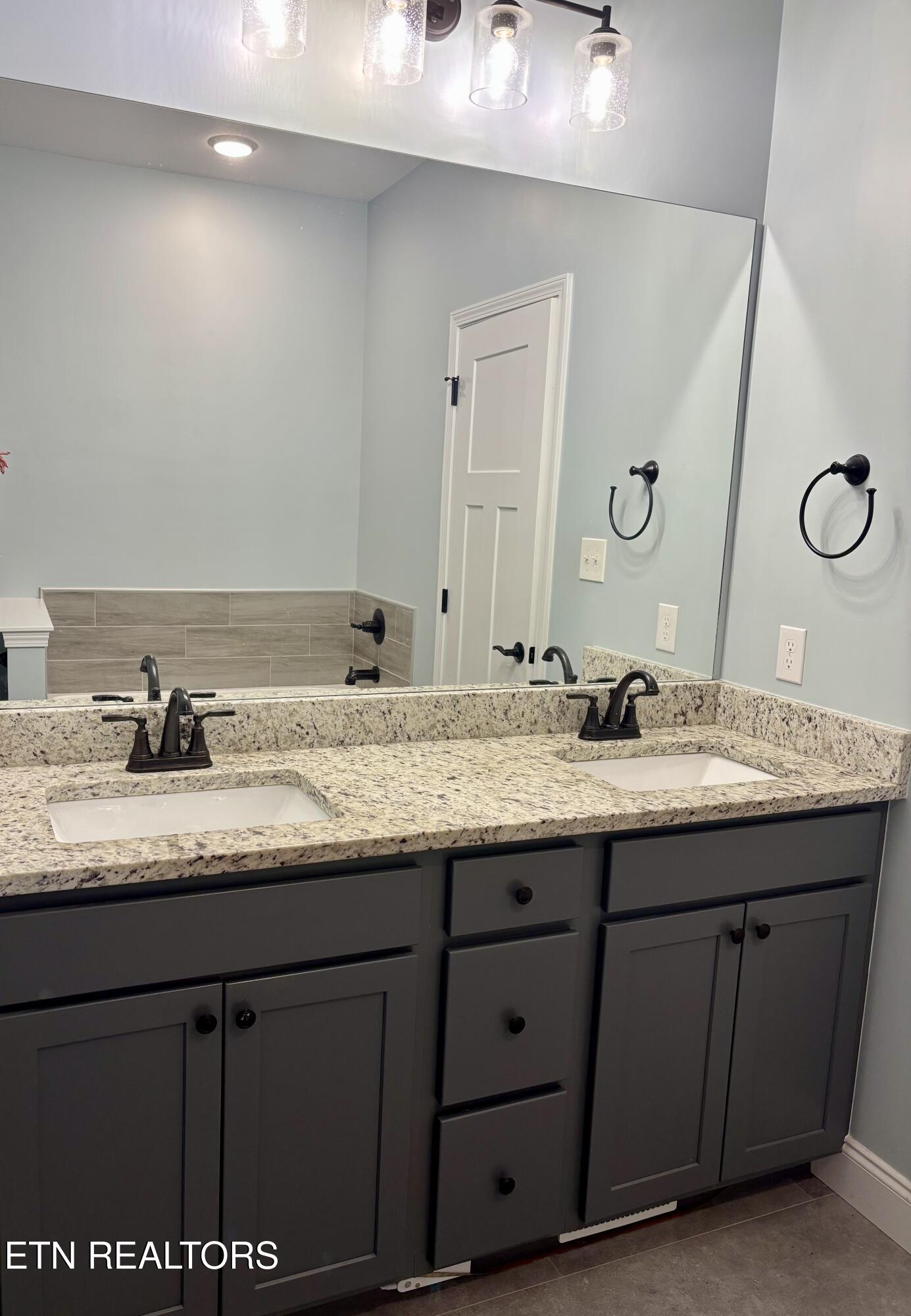 329 Branch Lane Clinton TN 37716