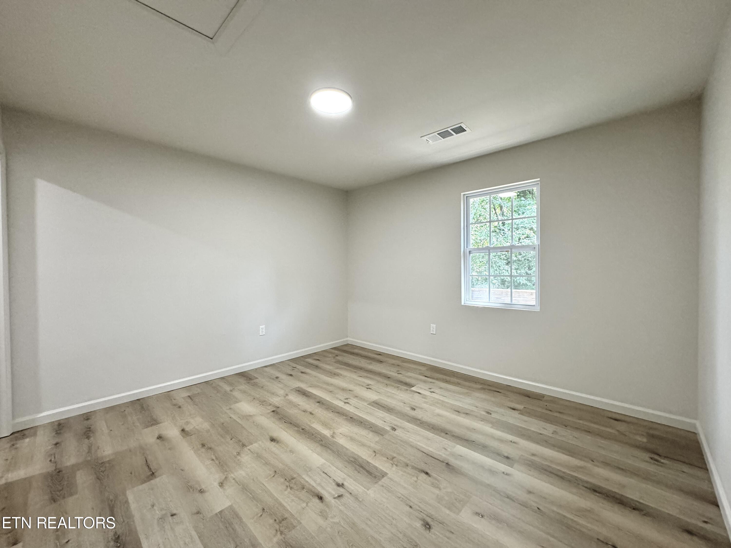 720 Sleepy Hollow Road Oliver Springs TN 37840