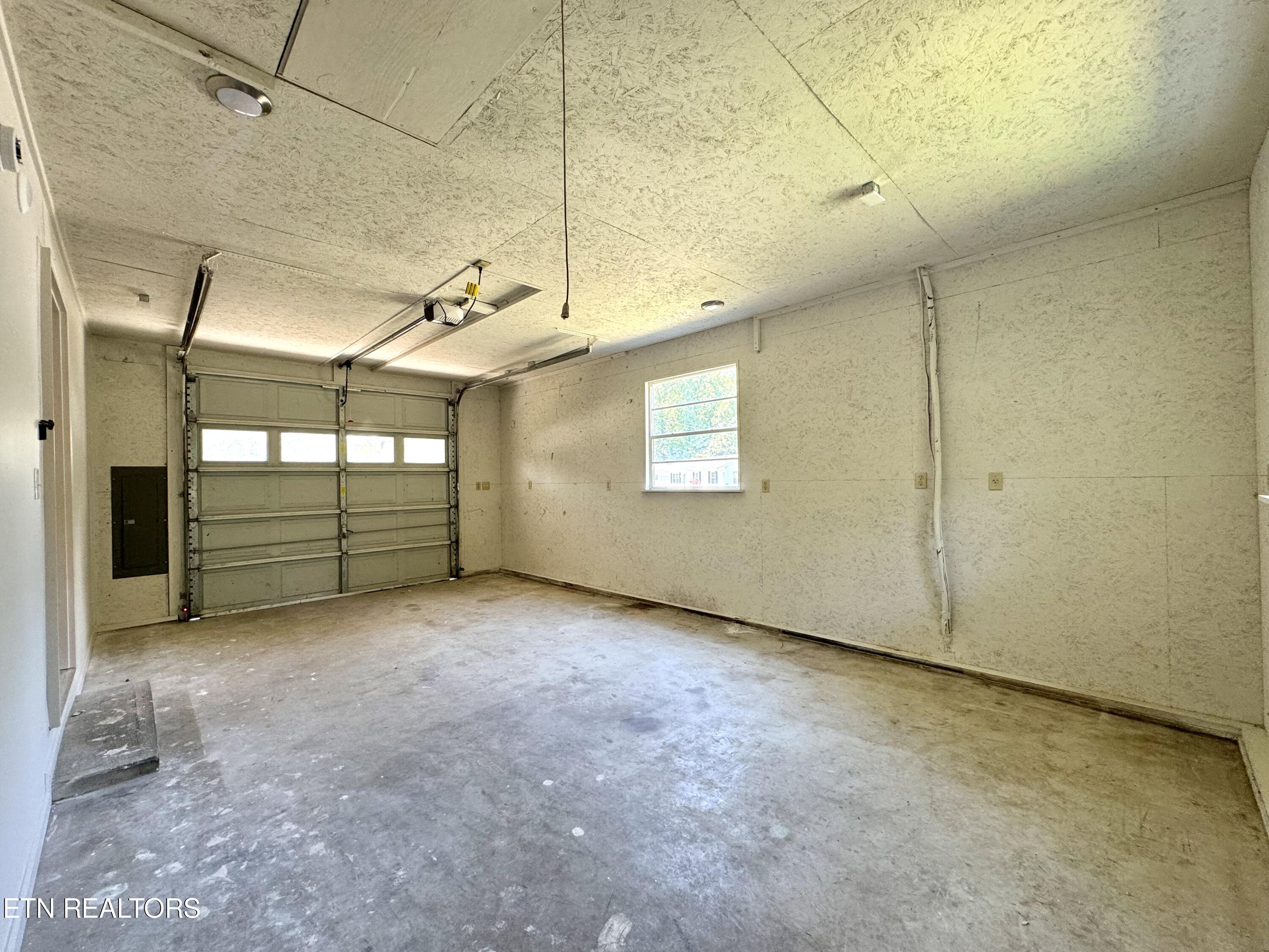 720 Sleepy Hollow Road Oliver Springs TN 37840
