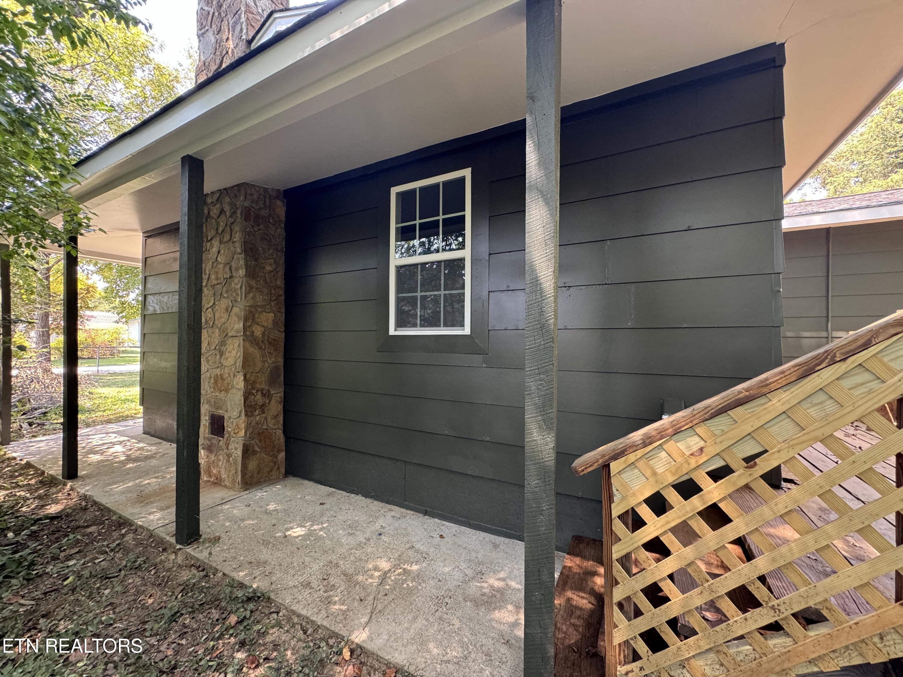 720 Sleepy Hollow Road Oliver Springs TN 37840