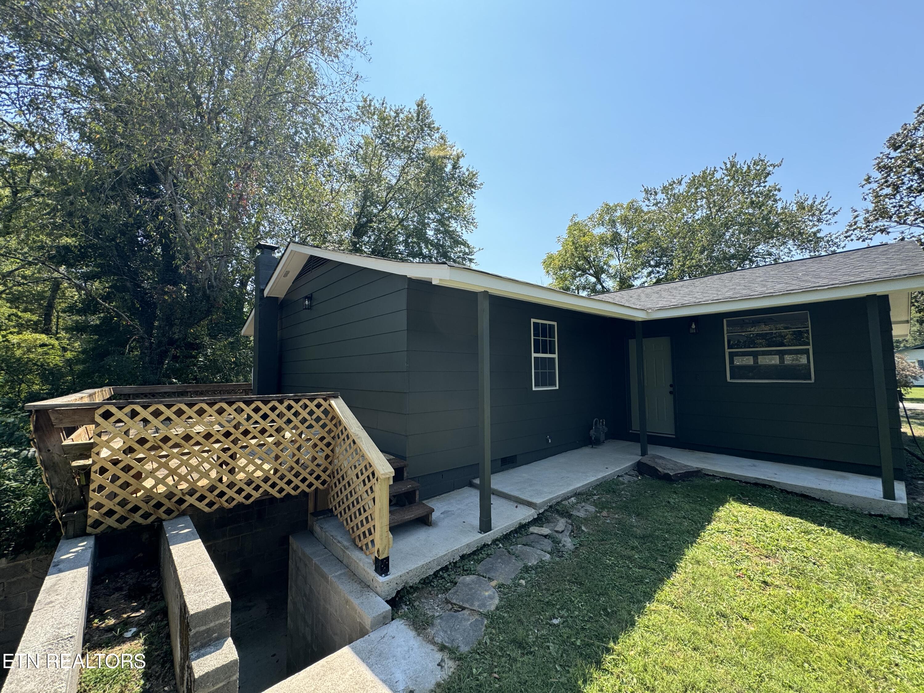 720 Sleepy Hollow Road Oliver Springs TN 37840