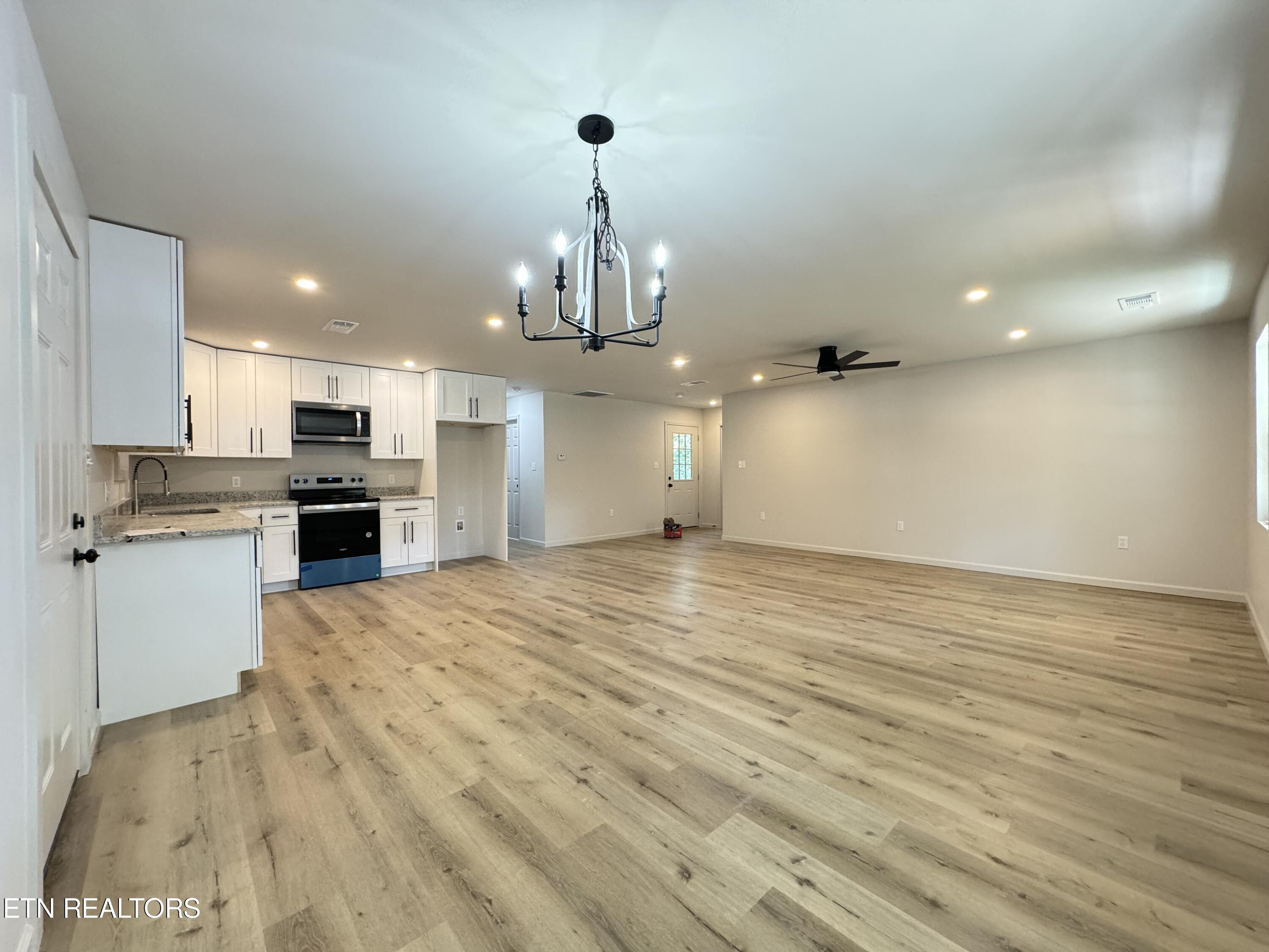 720 Sleepy Hollow Road Oliver Springs TN 37840