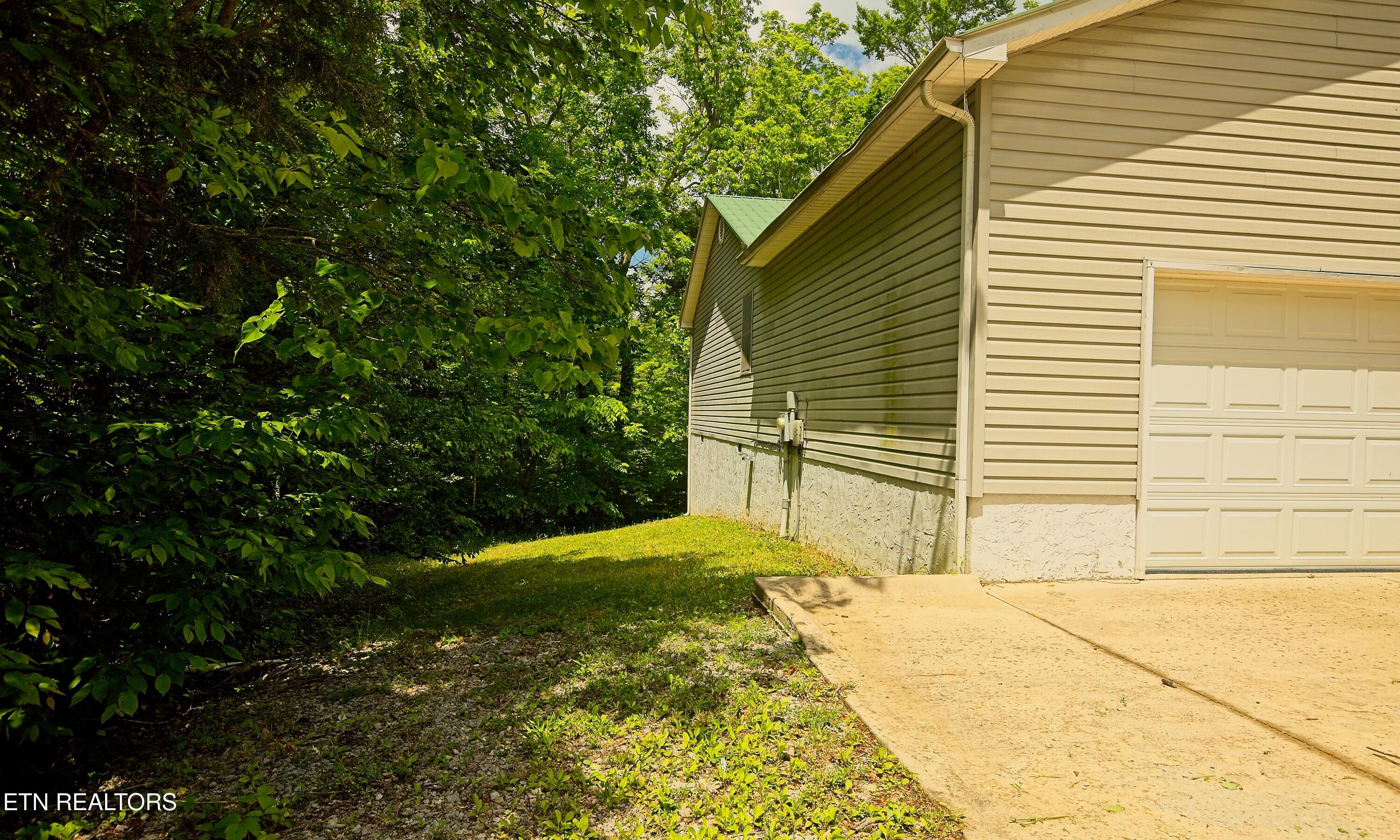 108 W Bobcat Lane Wilder TN 38589
