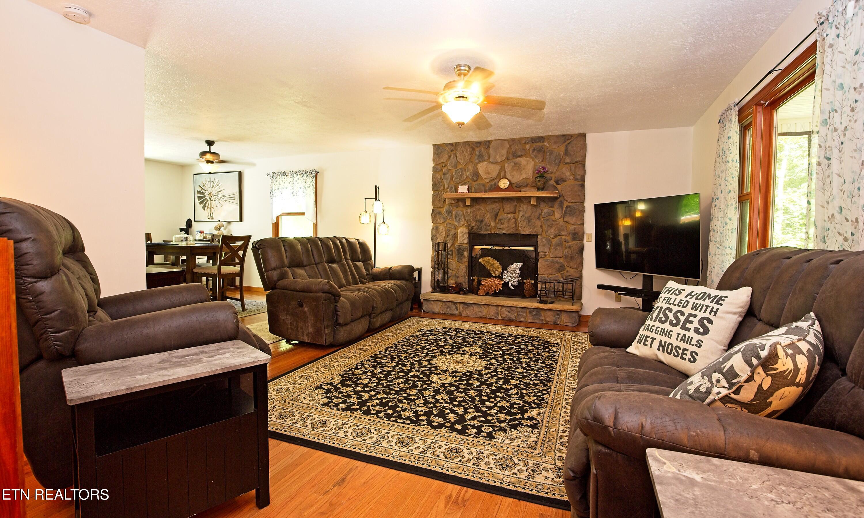 108 W Bobcat Lane Wilder TN 38589