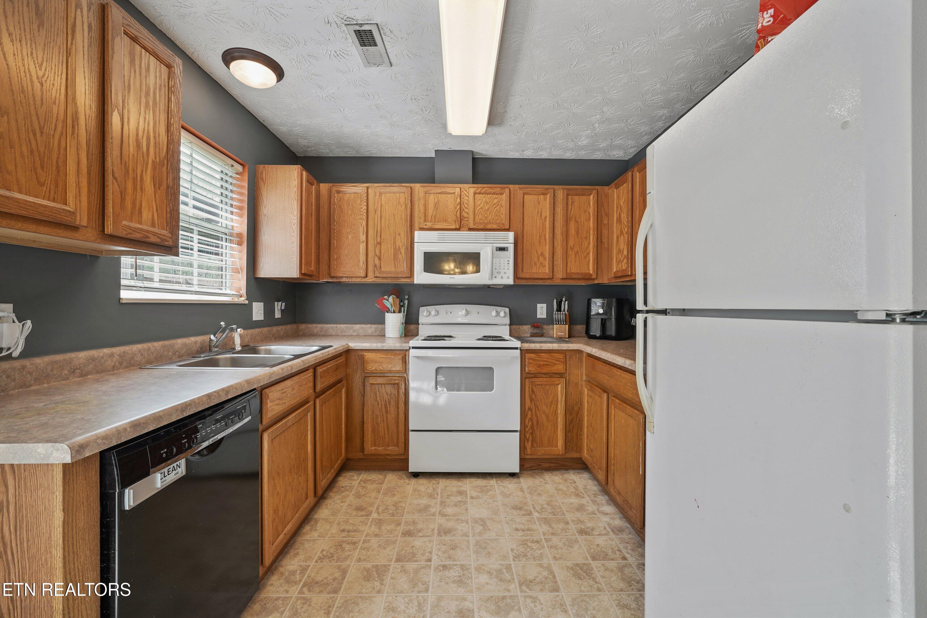 8017 Cold Stream Lane Knoxville TN 37920