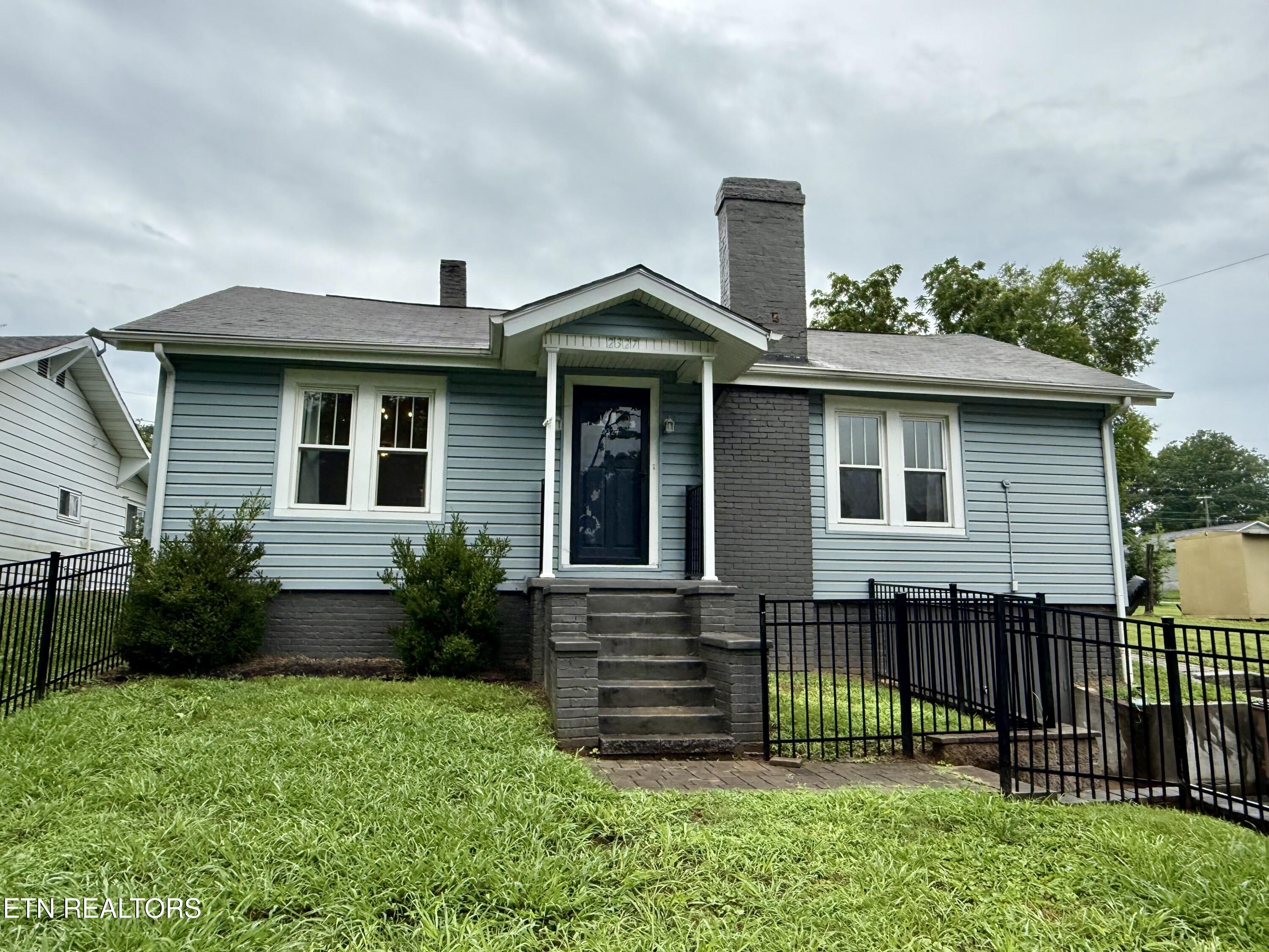 2327 Cedar Lane Knoxville TN 37918