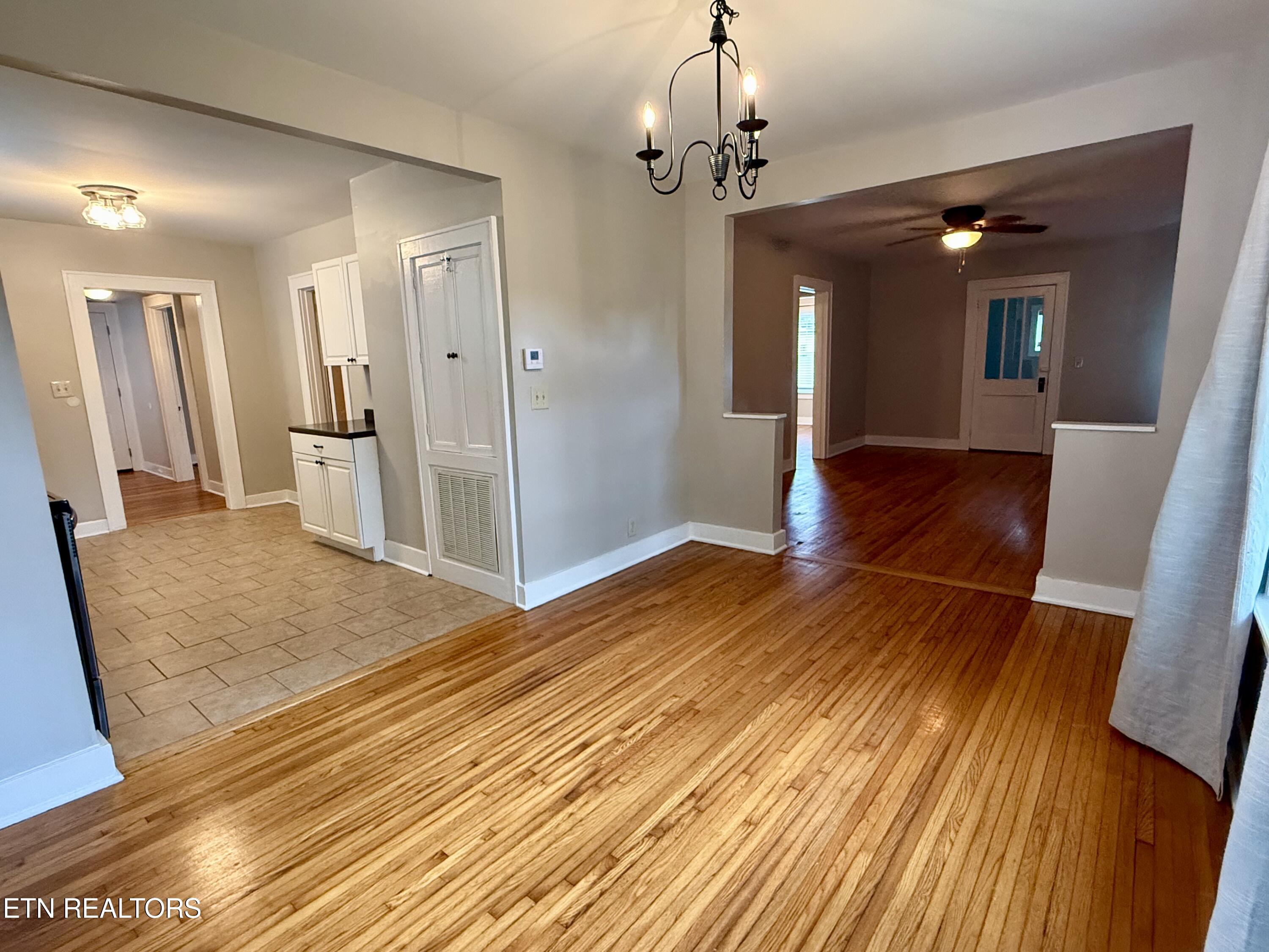 2327 Cedar Lane Knoxville TN 37918