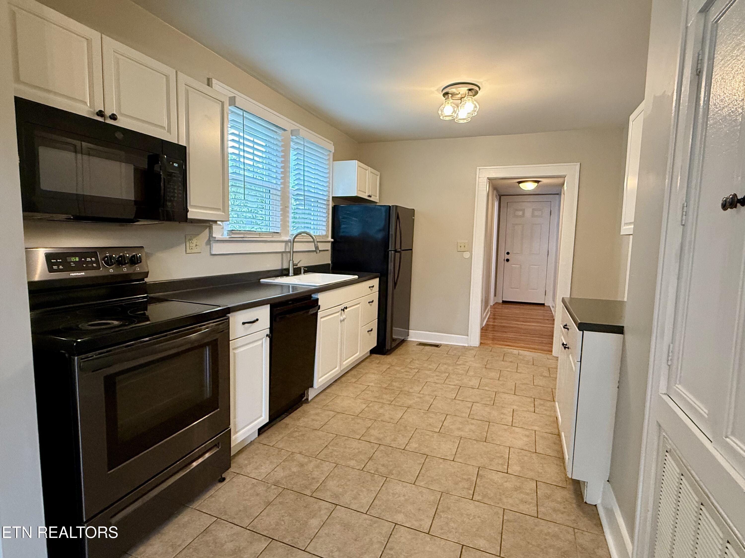 2327 Cedar Lane Knoxville TN 37918