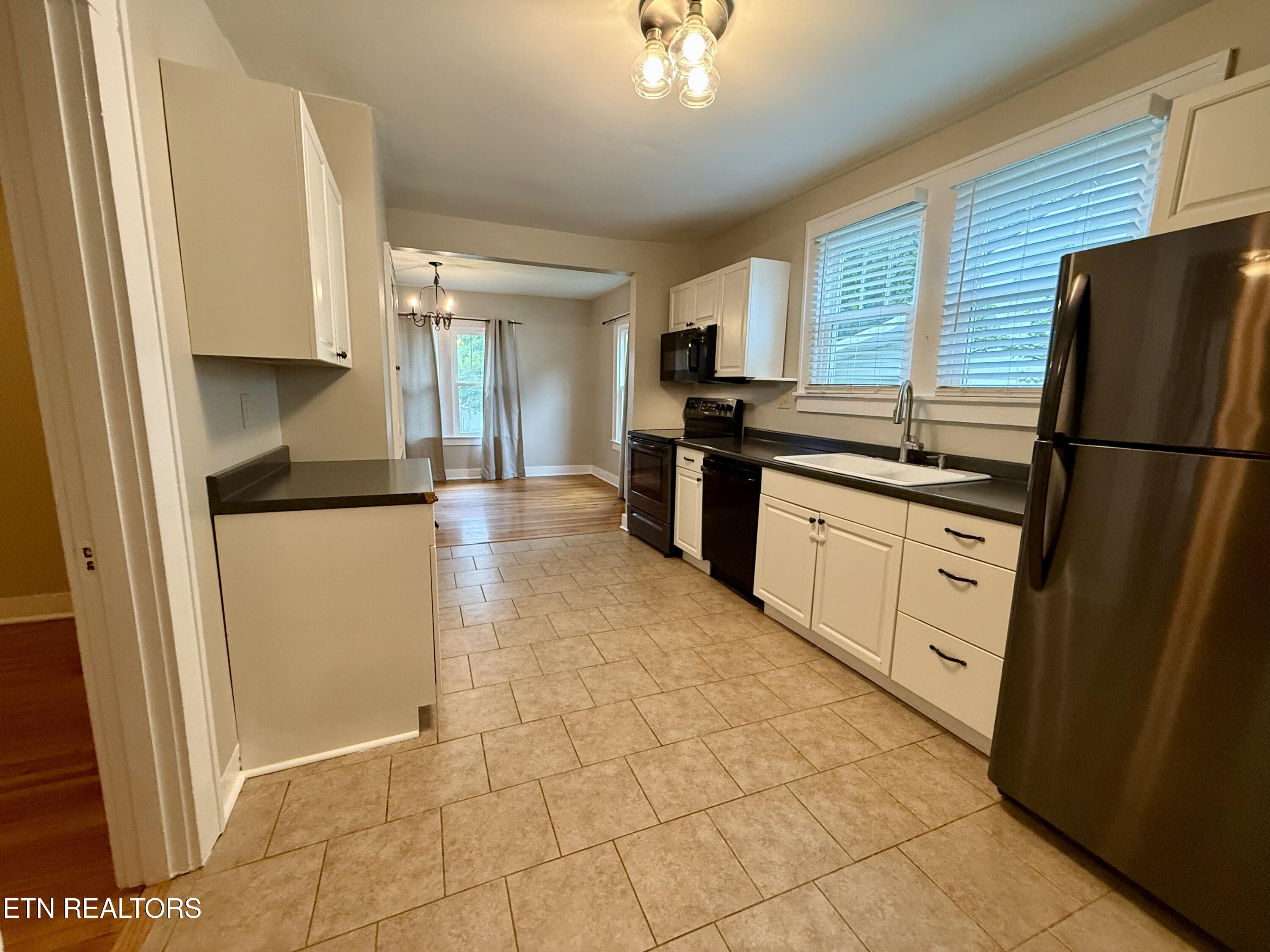 2327 Cedar Lane Knoxville TN 37918