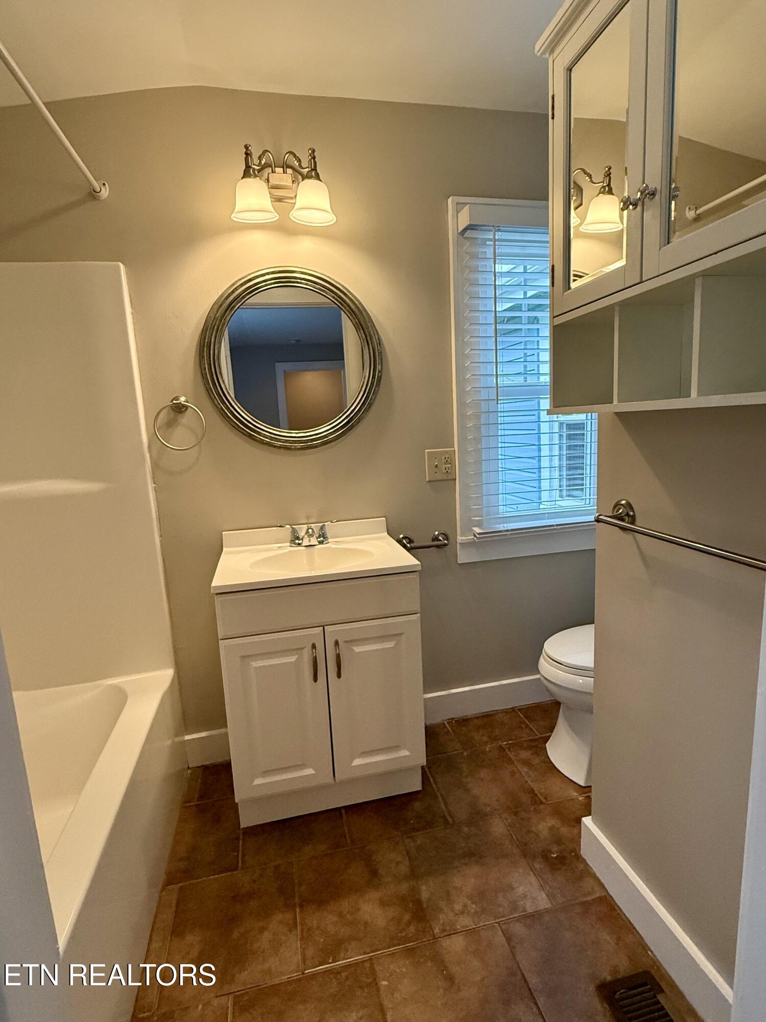 2327 Cedar Lane Knoxville TN 37918