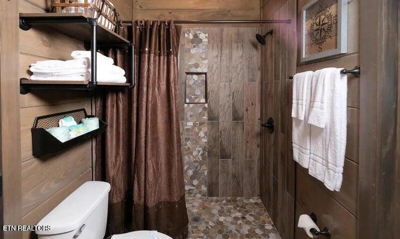 1215 Bird Nest Way Sevierville TN 37862