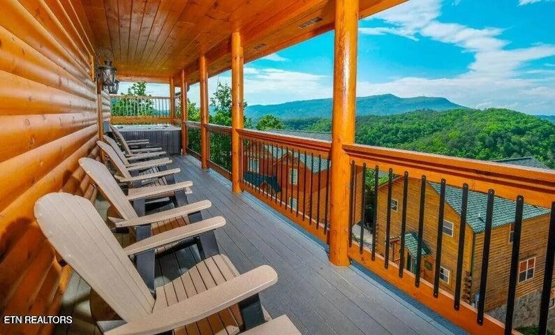 1215 Bird Nest Way Sevierville TN 37862