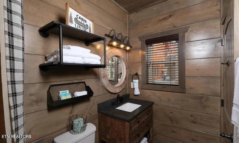 1215 Bird Nest Way Sevierville TN 37862