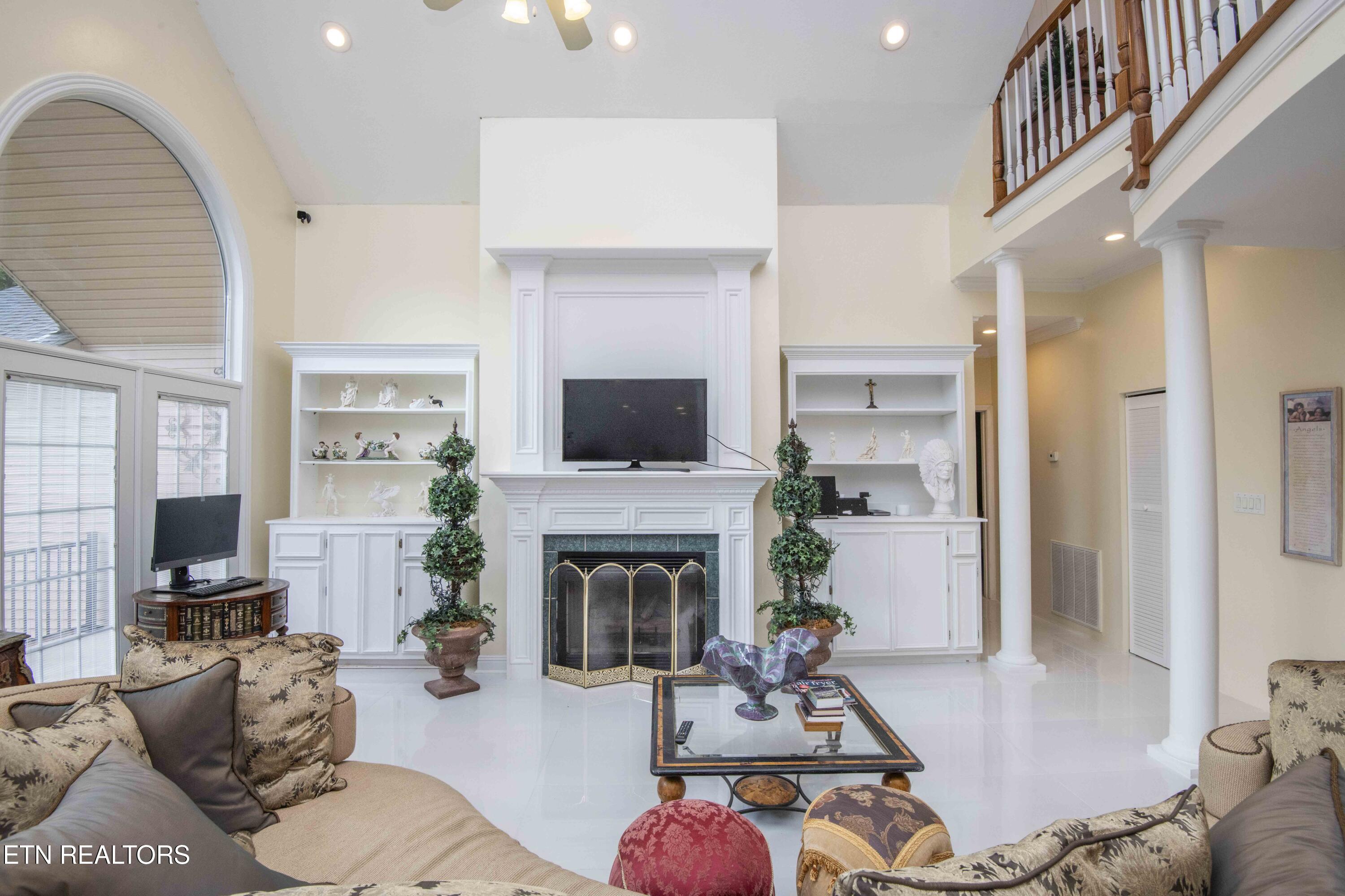 799 Twin Hills Lane Jacksboro TN 37757