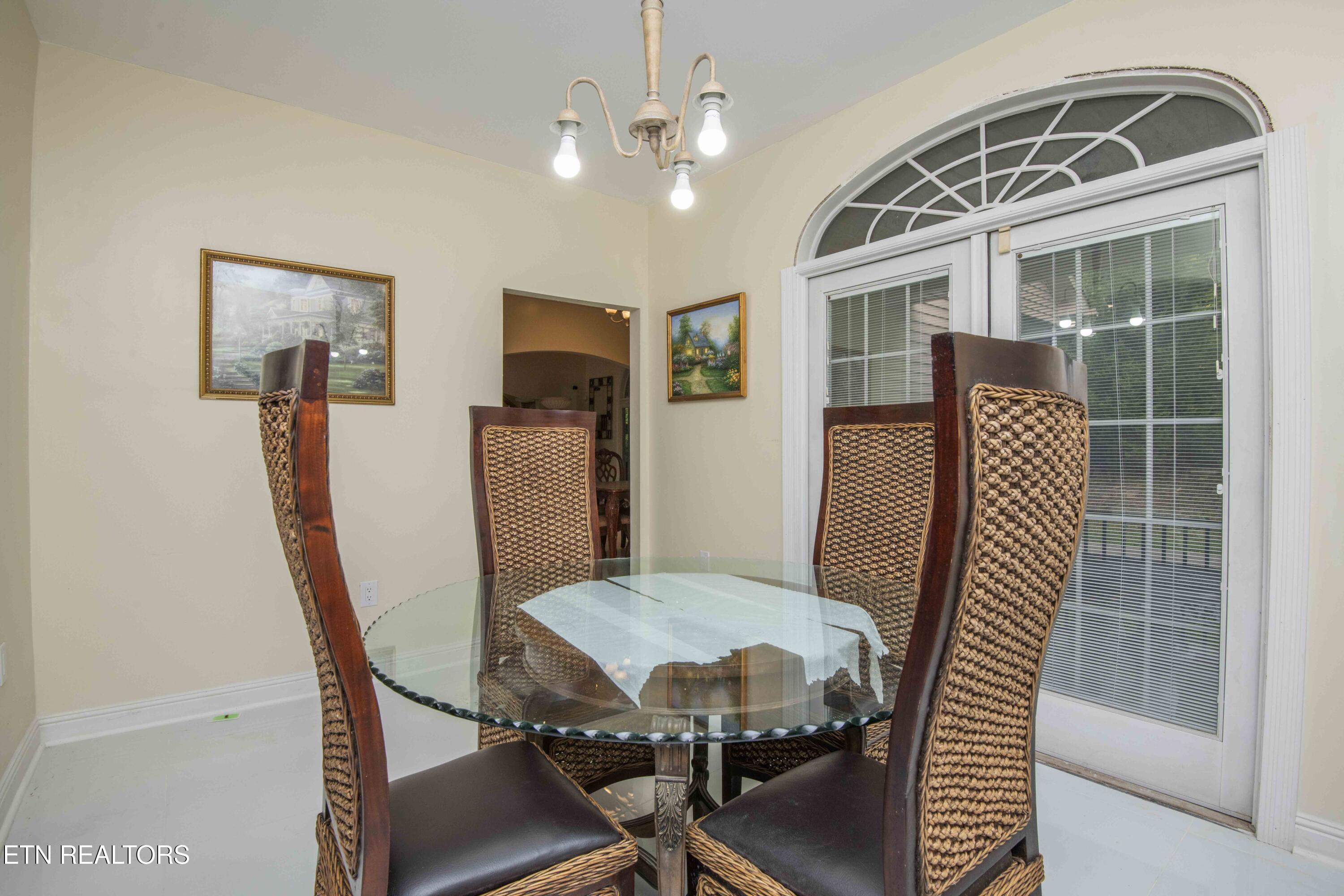 799 Twin Hills Lane Jacksboro TN 37757