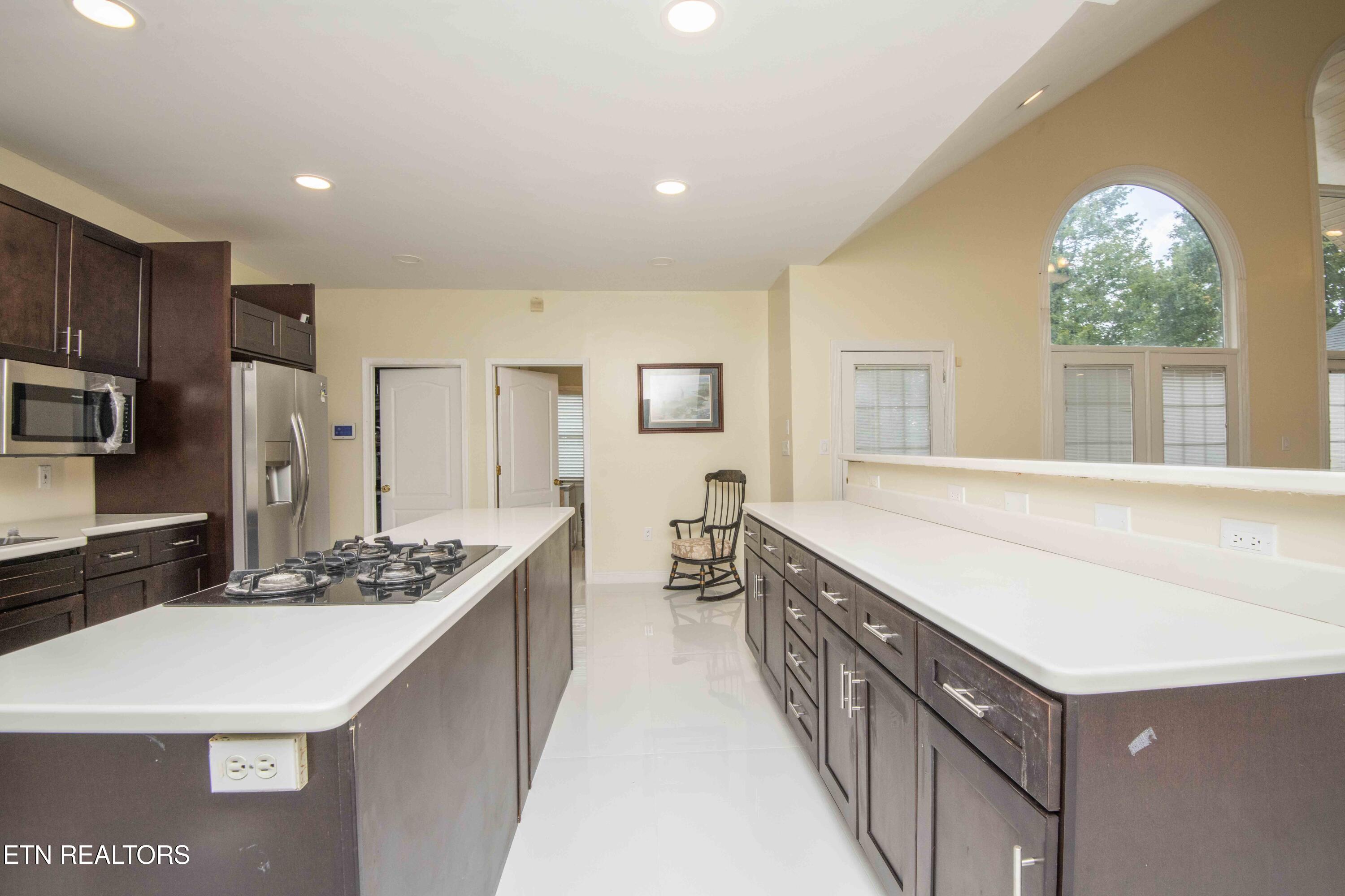 799 Twin Hills Lane Jacksboro TN 37757