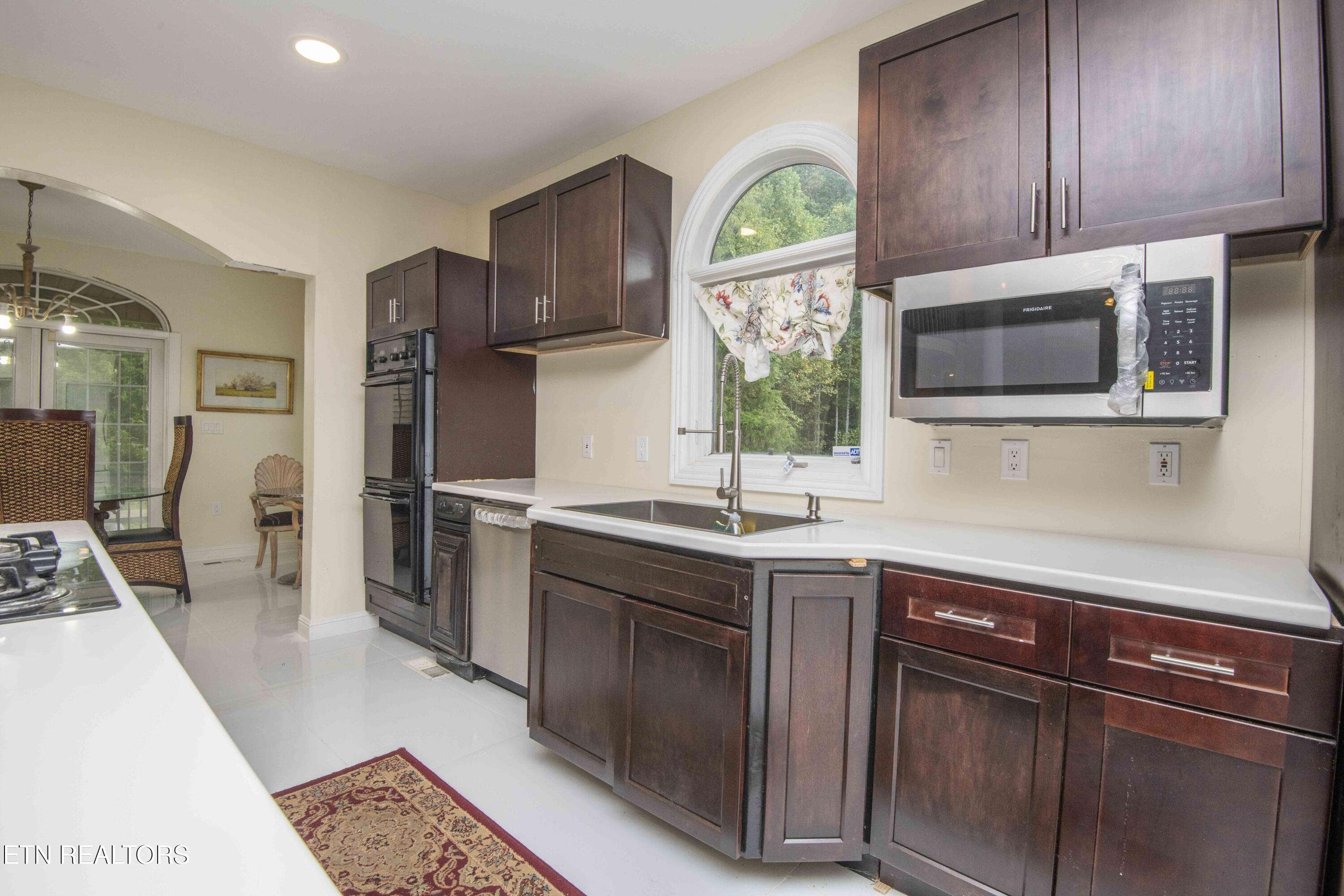 799 Twin Hills Lane Jacksboro TN 37757