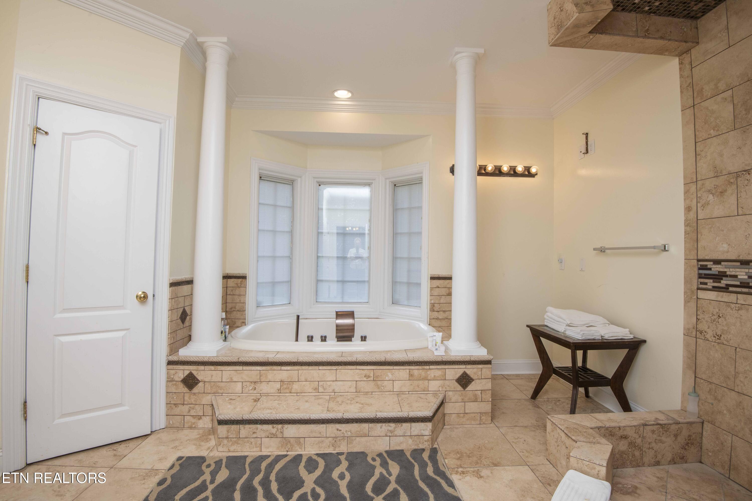 799 Twin Hills Lane Jacksboro TN 37757