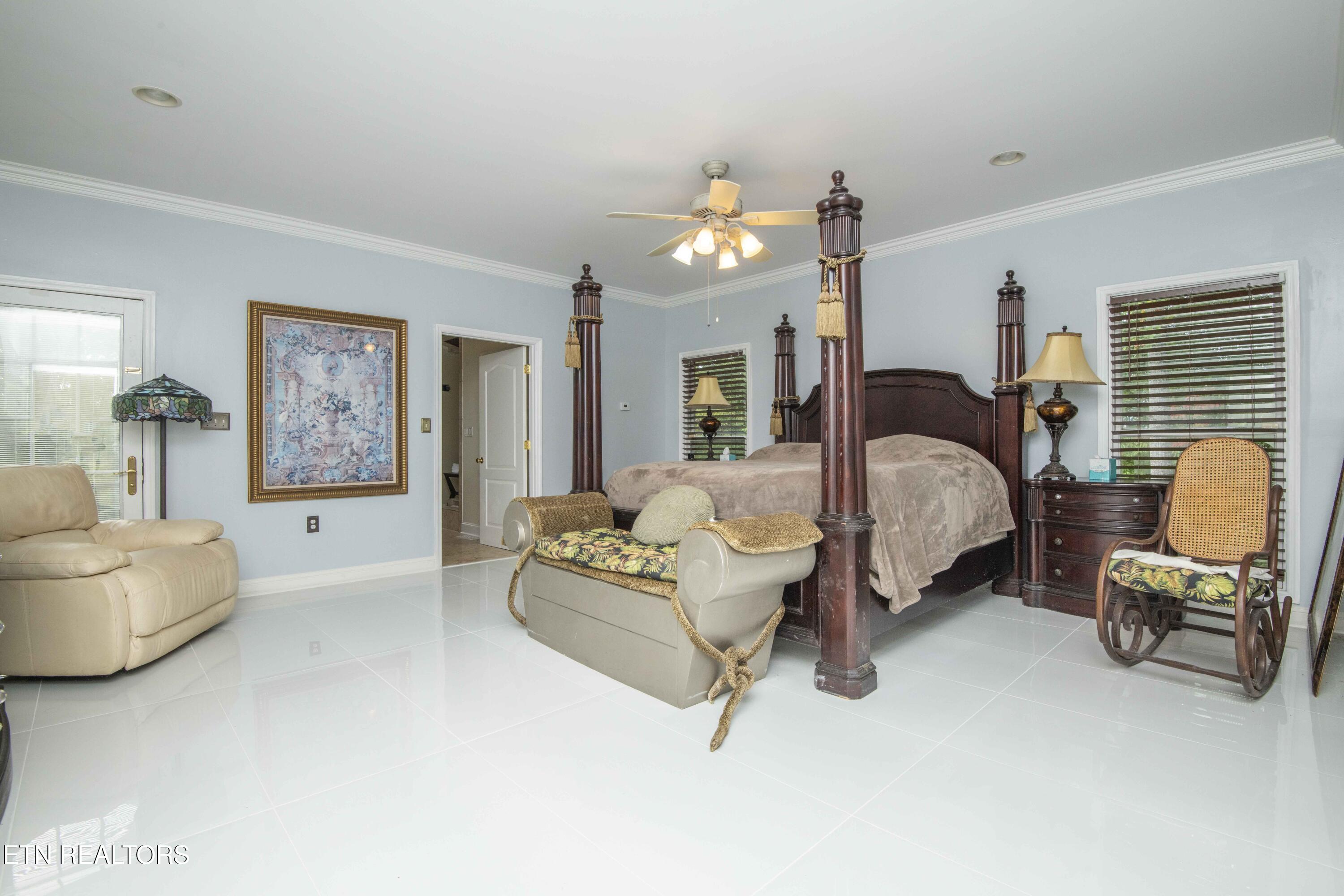 799 Twin Hills Lane Jacksboro TN 37757