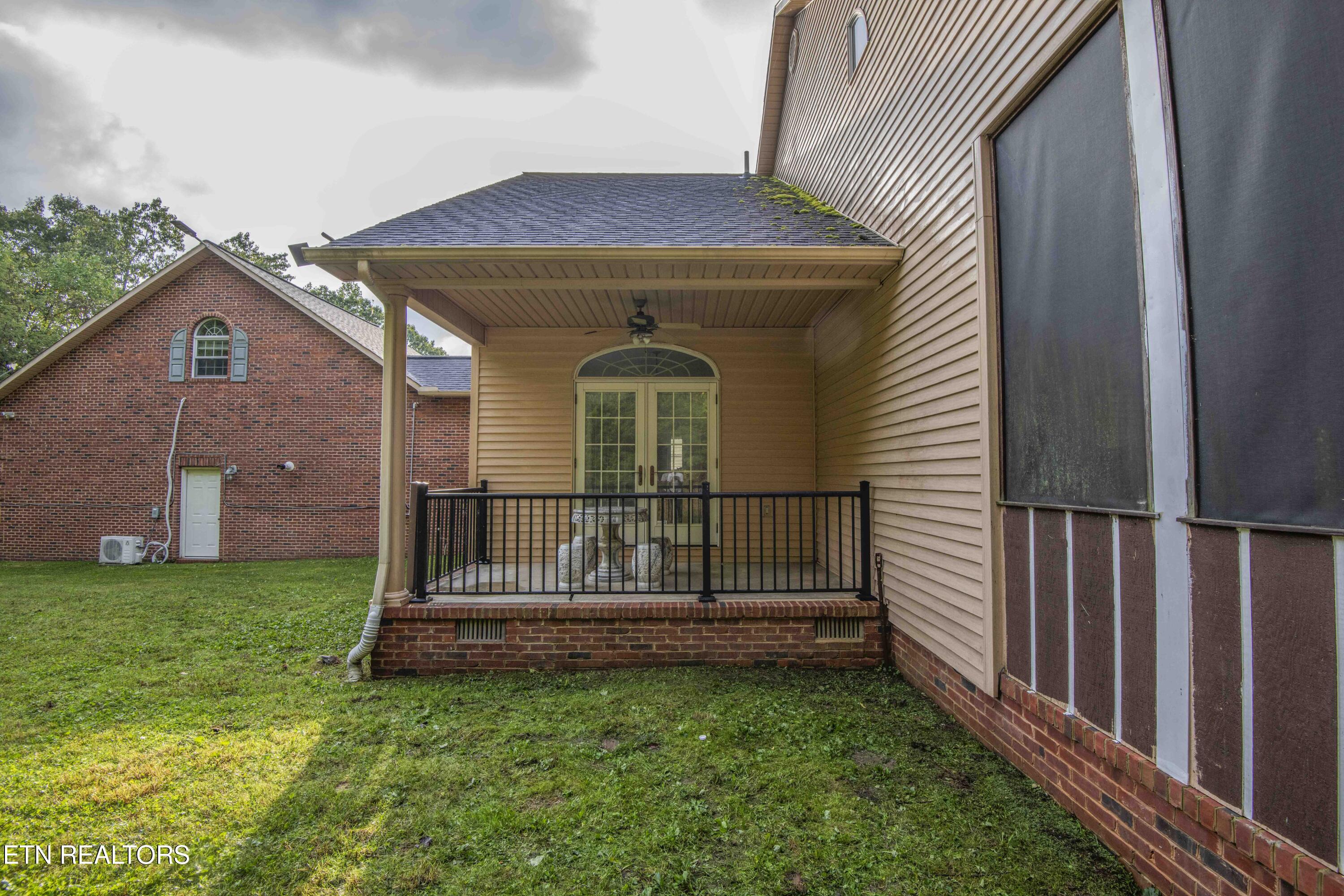 799 Twin Hills Lane Jacksboro TN 37757