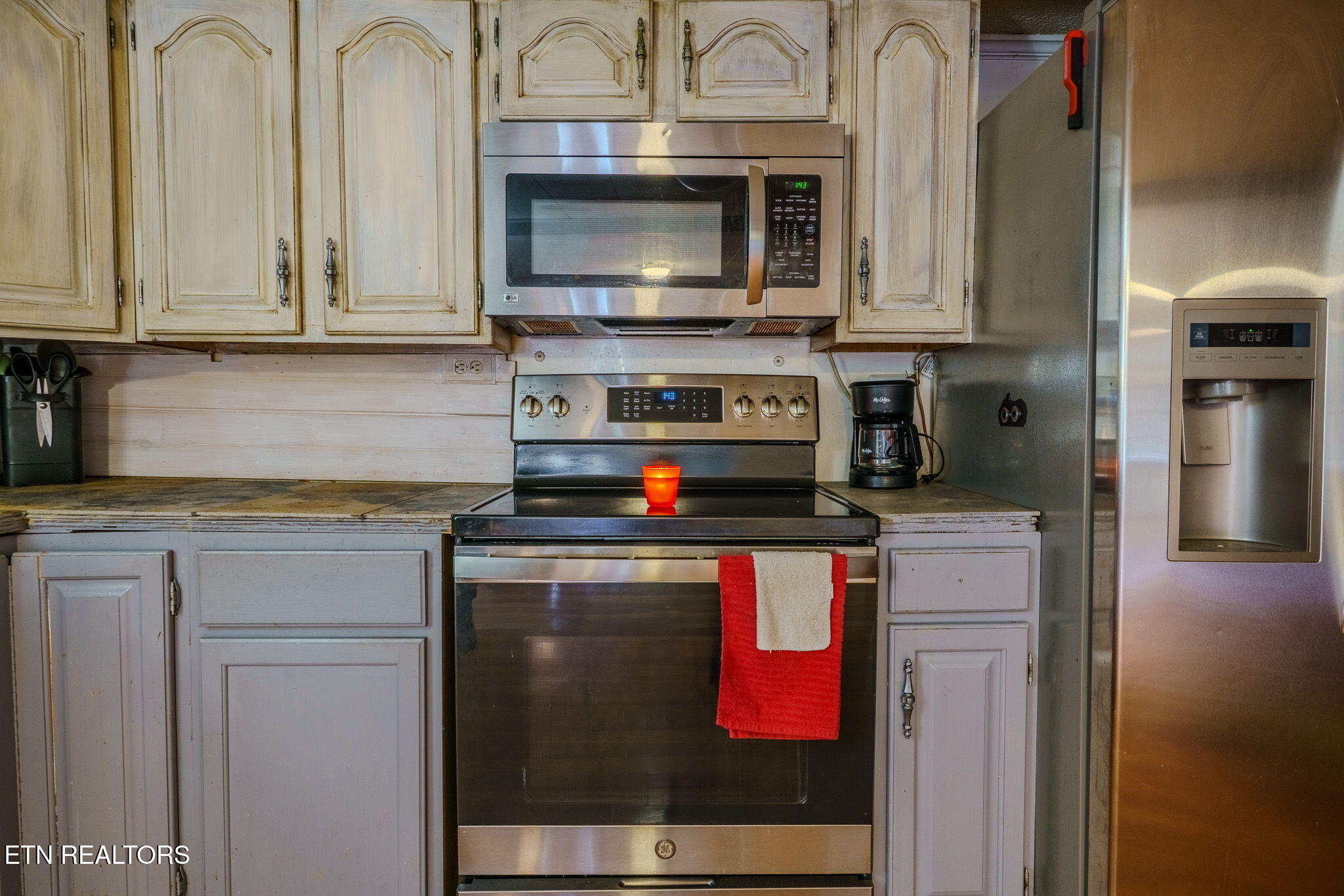 812 Marlow Circle Clinton TN 37716