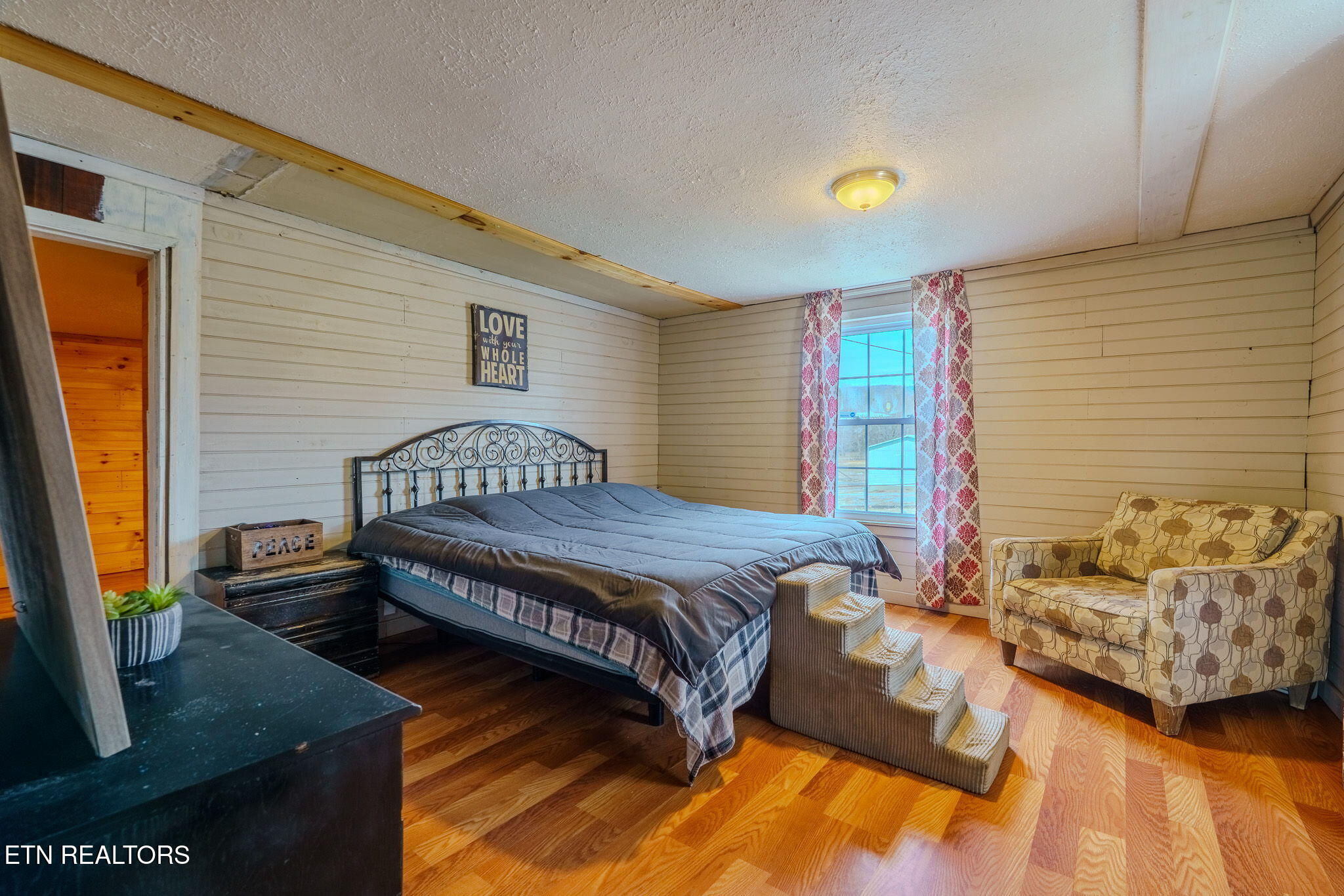 812 Marlow Circle Clinton TN 37716