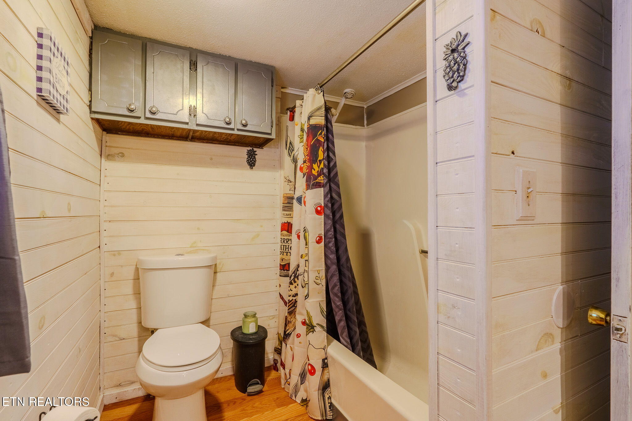 812 Marlow Circle Clinton TN 37716