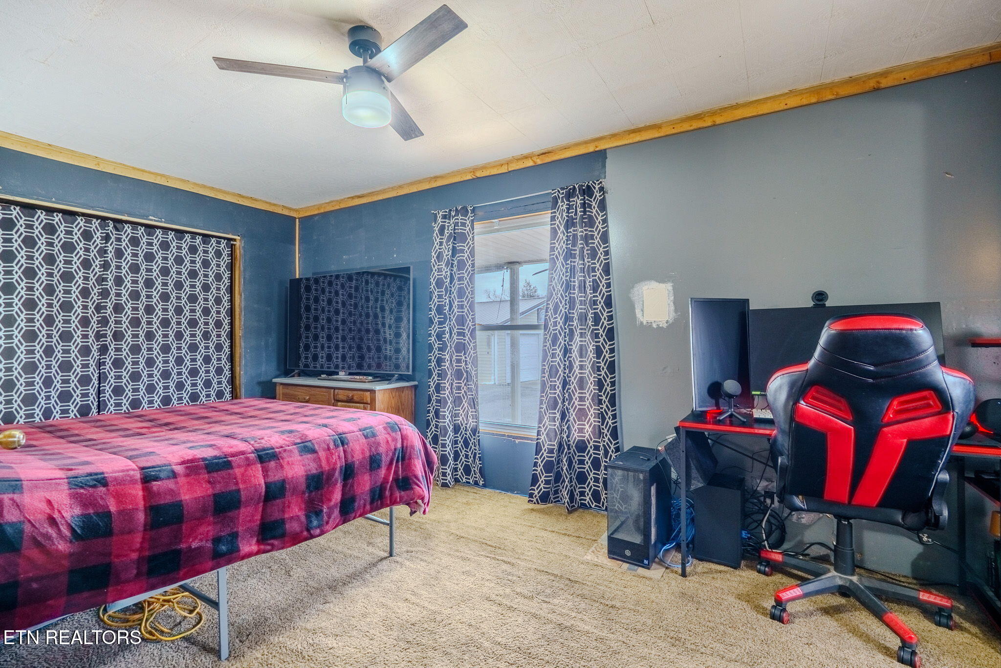 812 Marlow Circle Clinton TN 37716