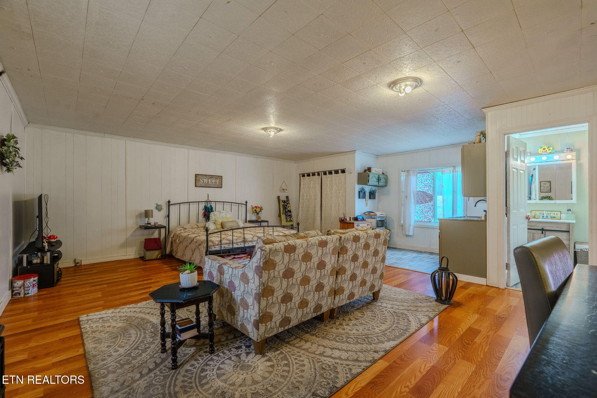 812 Marlow Circle Clinton TN 37716