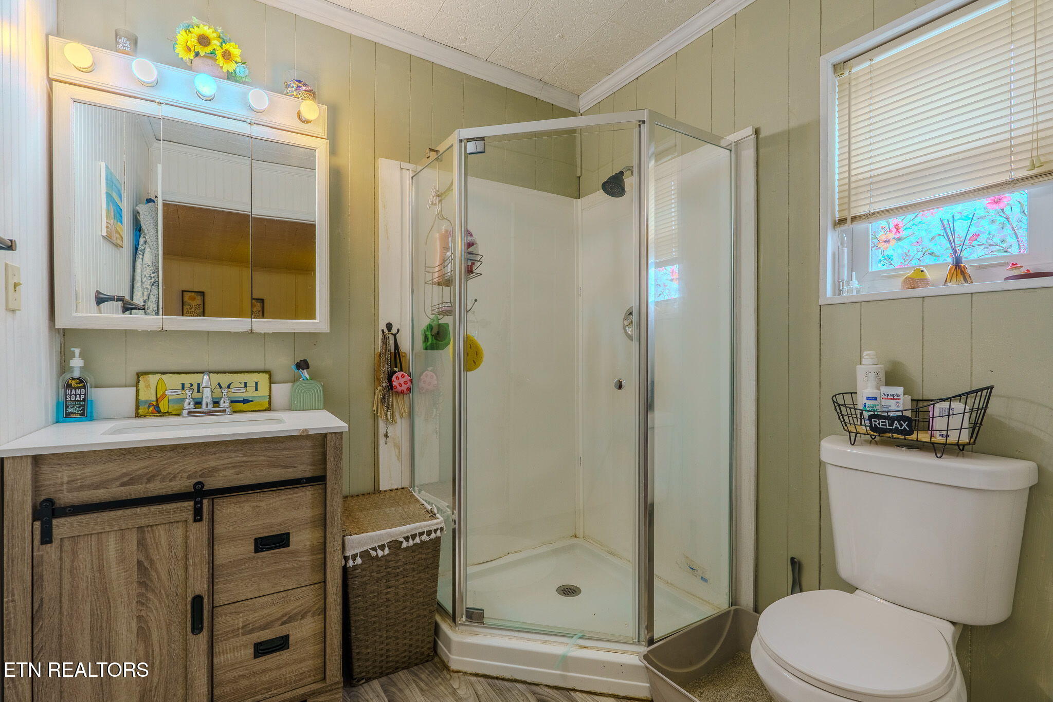 812 Marlow Circle Clinton TN 37716