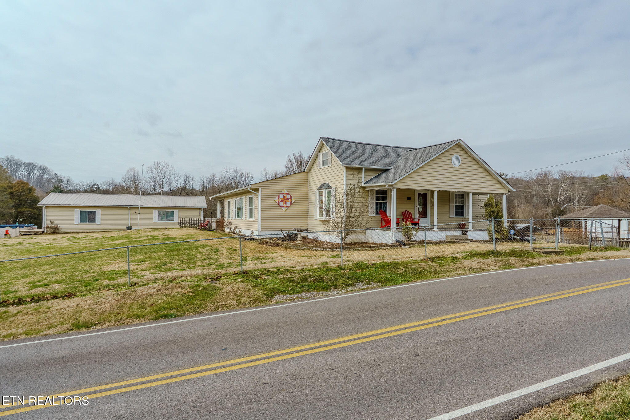 812 Marlow Circle Clinton TN 37716