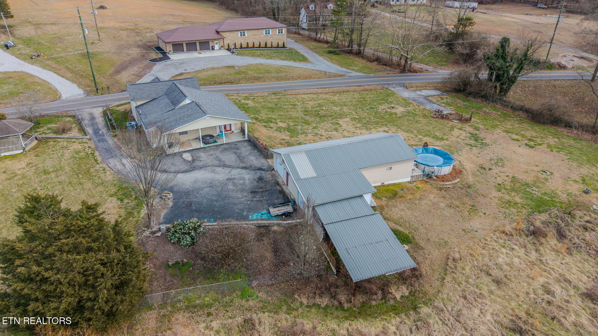 812 Marlow Circle Clinton TN 37716