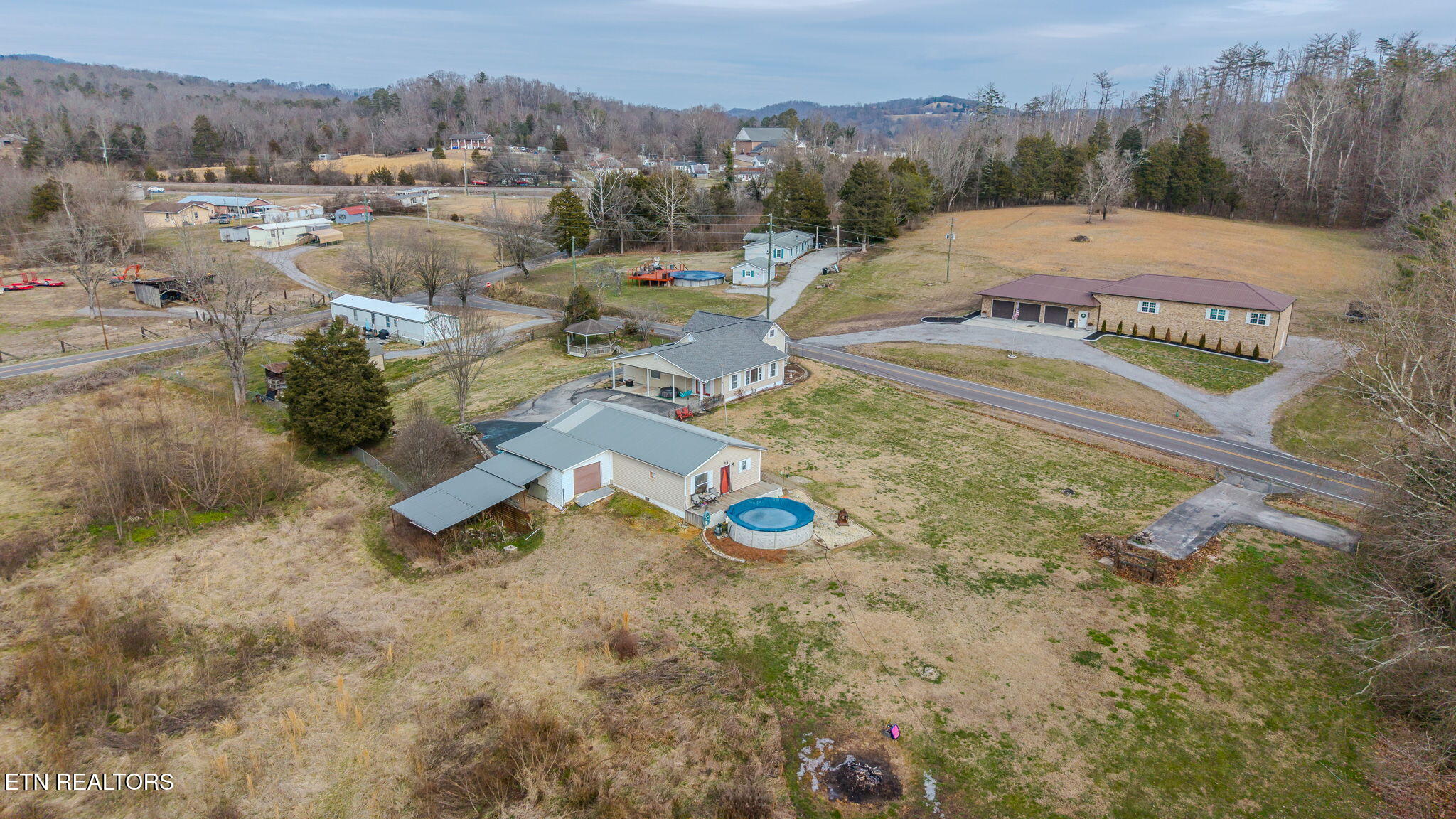 812 Marlow Circle Clinton TN 37716